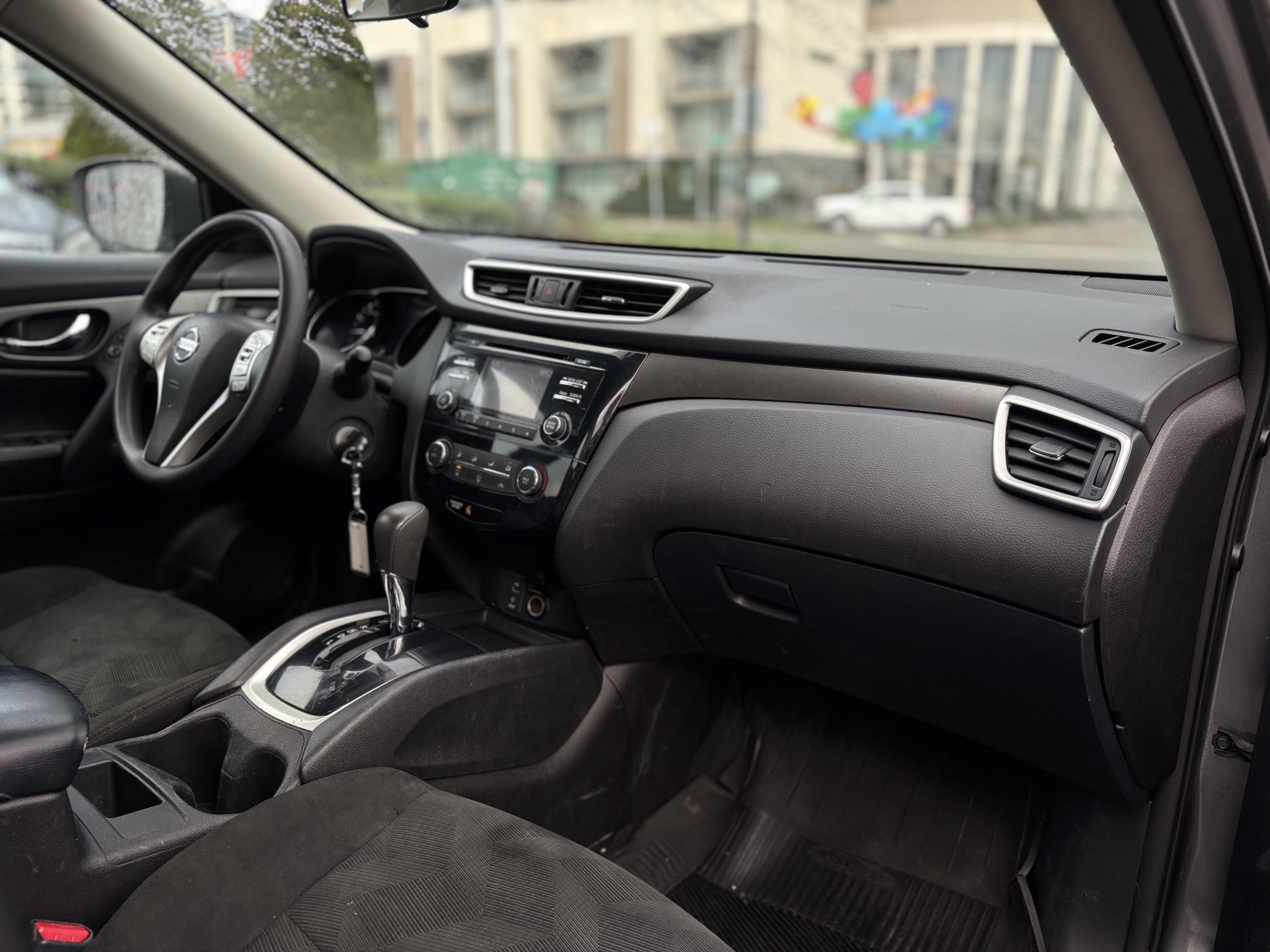 /canwestautoinc/2016-Nissan-Rogue-5413298778650415.jpg
