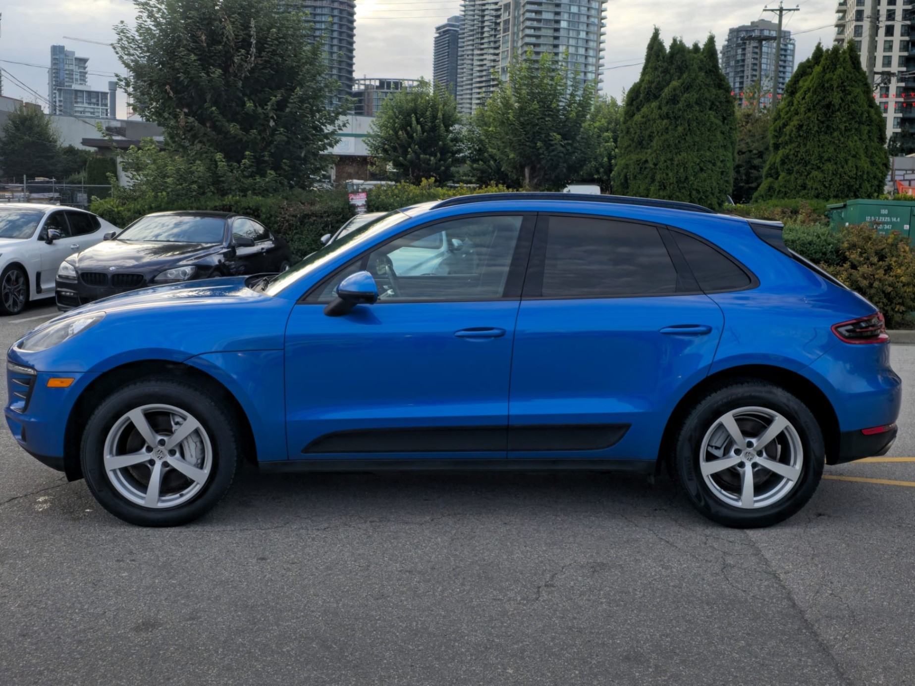 /canwestautoinc/2016-Porsche-Macan-7868156698401809.jpg