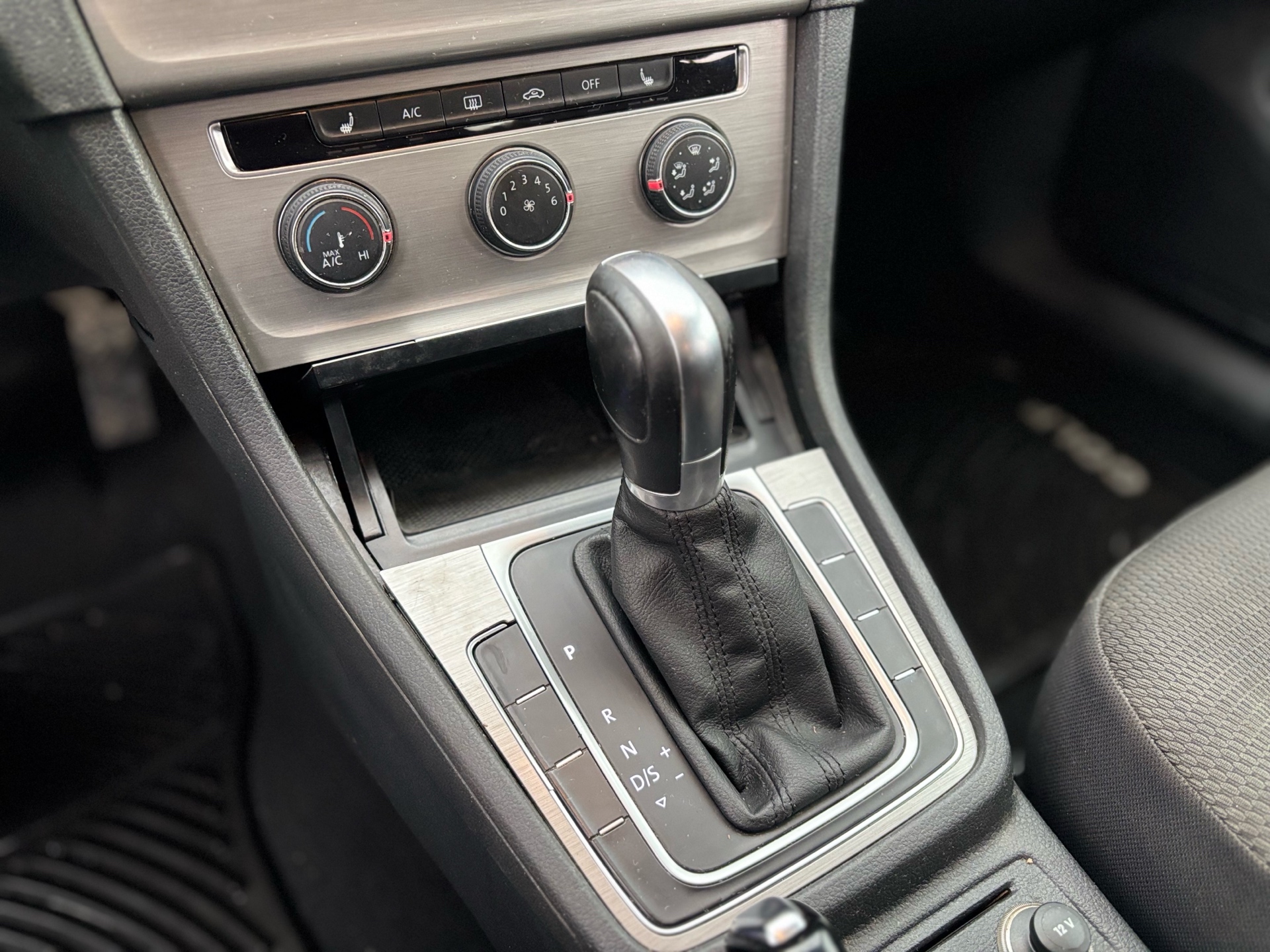 /canwestautoinc/2016-Volkswagen-GolfSportwagon-4129741488691556.jpg