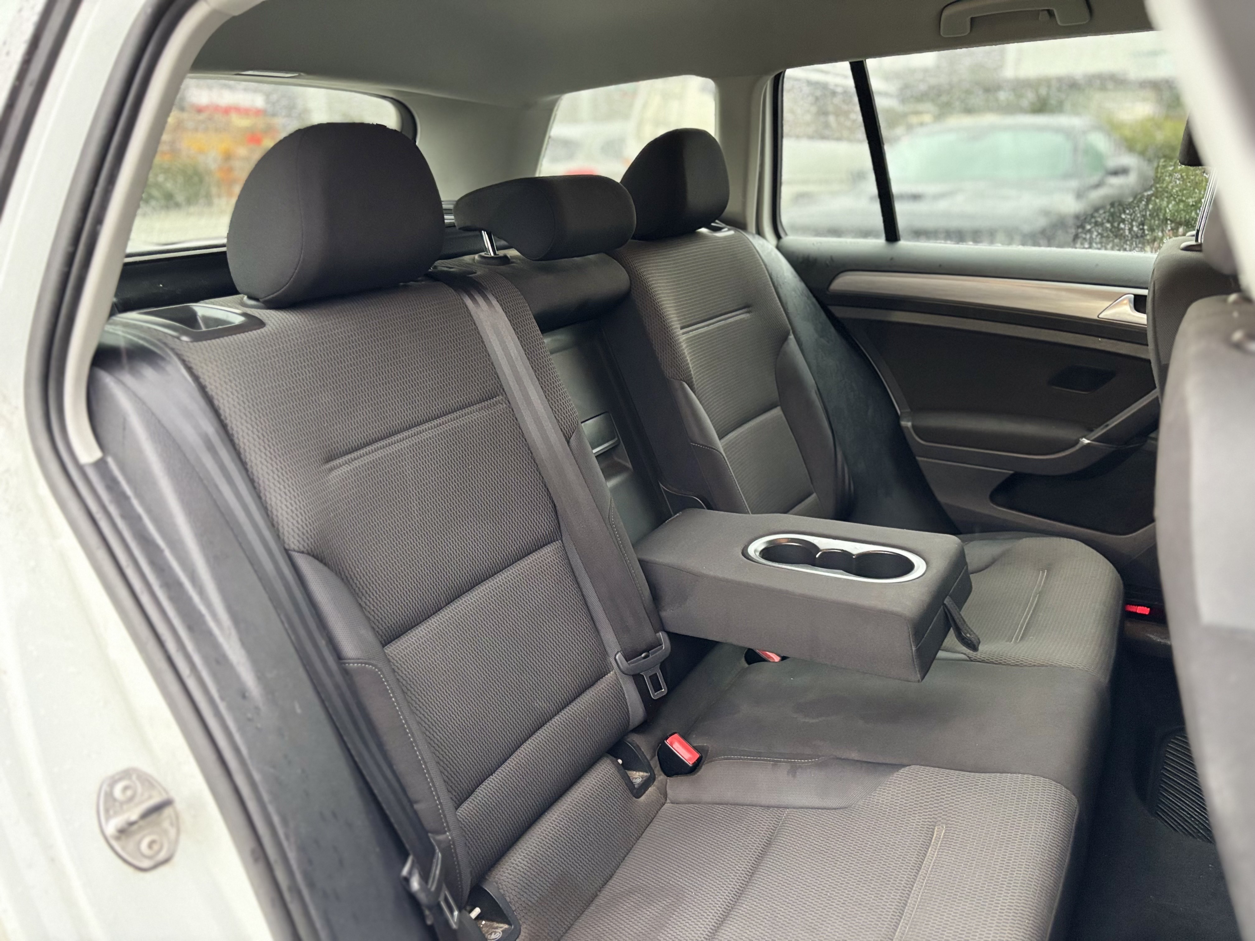 /canwestautoinc/2016-Volkswagen-GolfSportwagon-8309000809146521.jpg