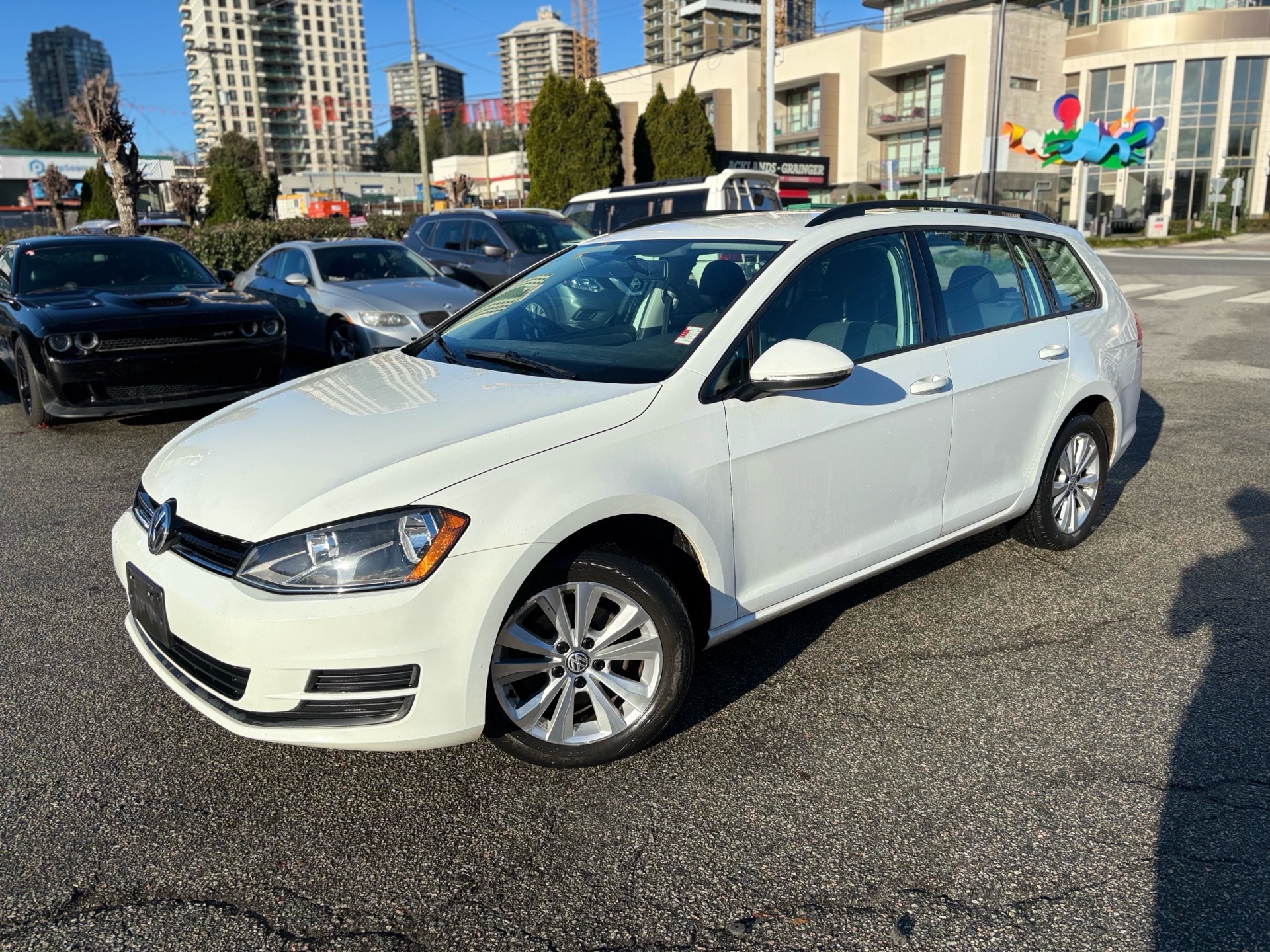 /canwestautoinc/2016-Volkswagen-GolfSportwagon-9842432066931255.jpg