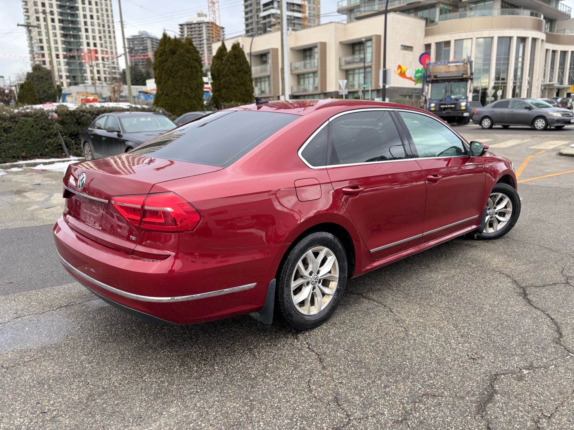 /canwestautoinc/2016-Volkswagen-Passat-44122237203572046.jpg