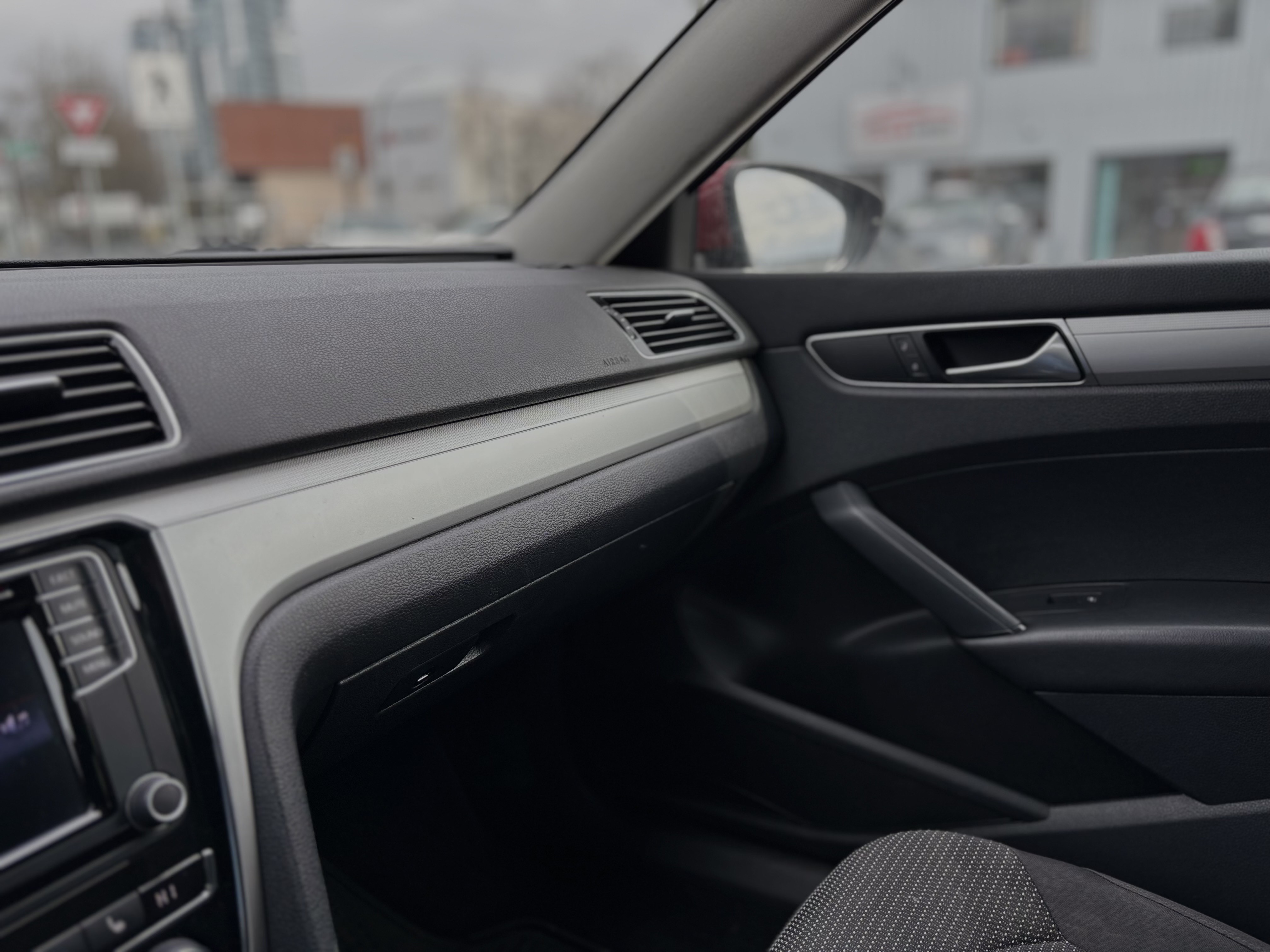 /canwestautoinc/2016-Volkswagen-Passat-7296597930518565.jpg