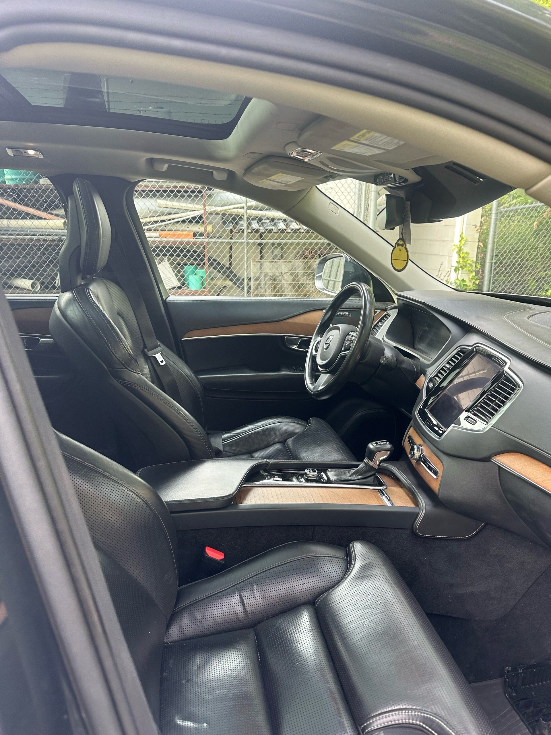 /canwestautoinc/2016-Volvo-XC90-41033392543755687.jpg