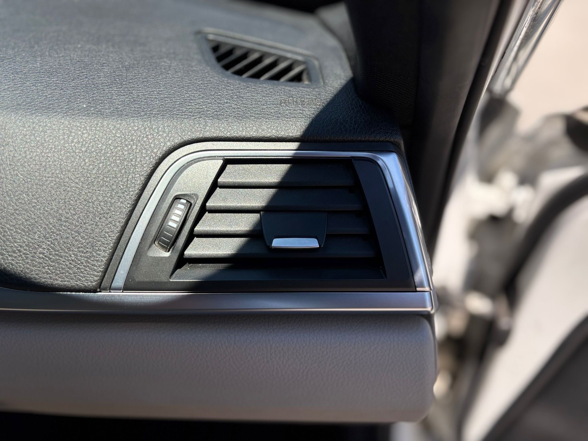 /canwestautoinc/2017-BMW-3Series-8729098574044194.jpg
