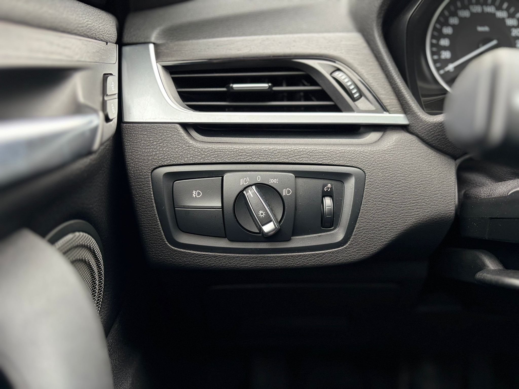 /canwestautoinc/2017-BMW-X1-09938914948160438.jpg