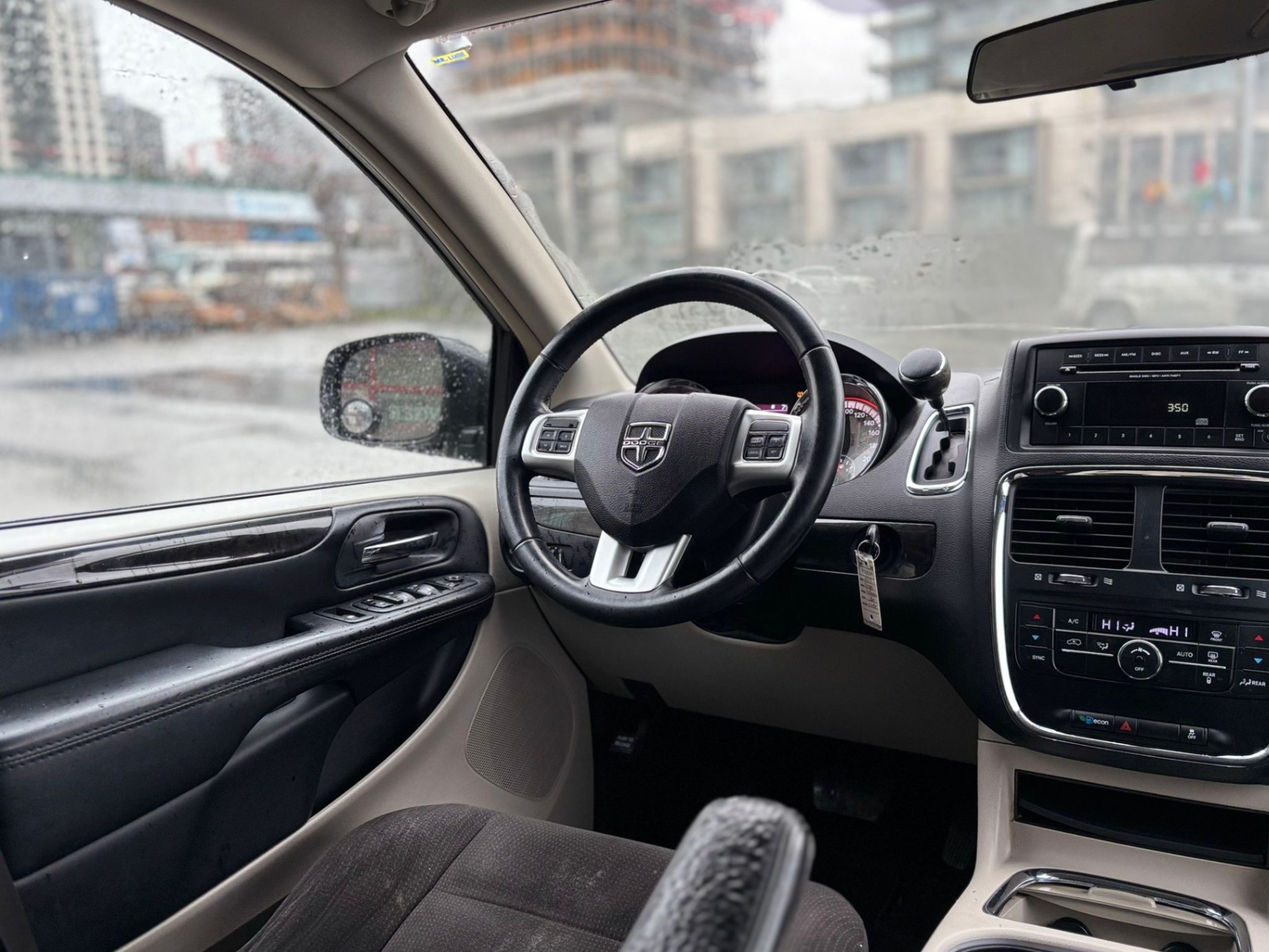 /canwestautoinc/2017-Dodge-GrandCaravan-07982263370896647.jpg
