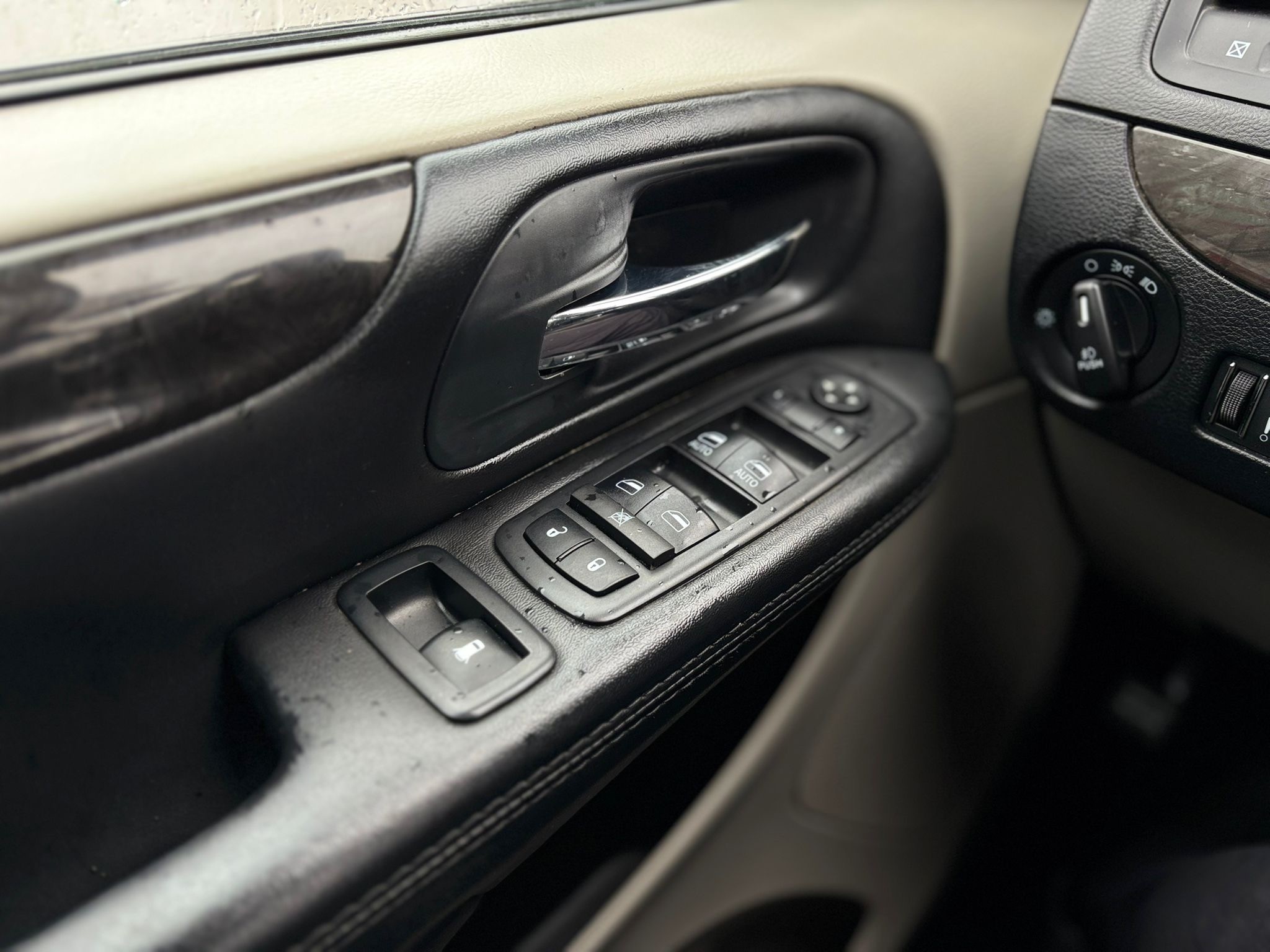 /canwestautoinc/2017-Dodge-GrandCaravan-6320824423137894.jpg