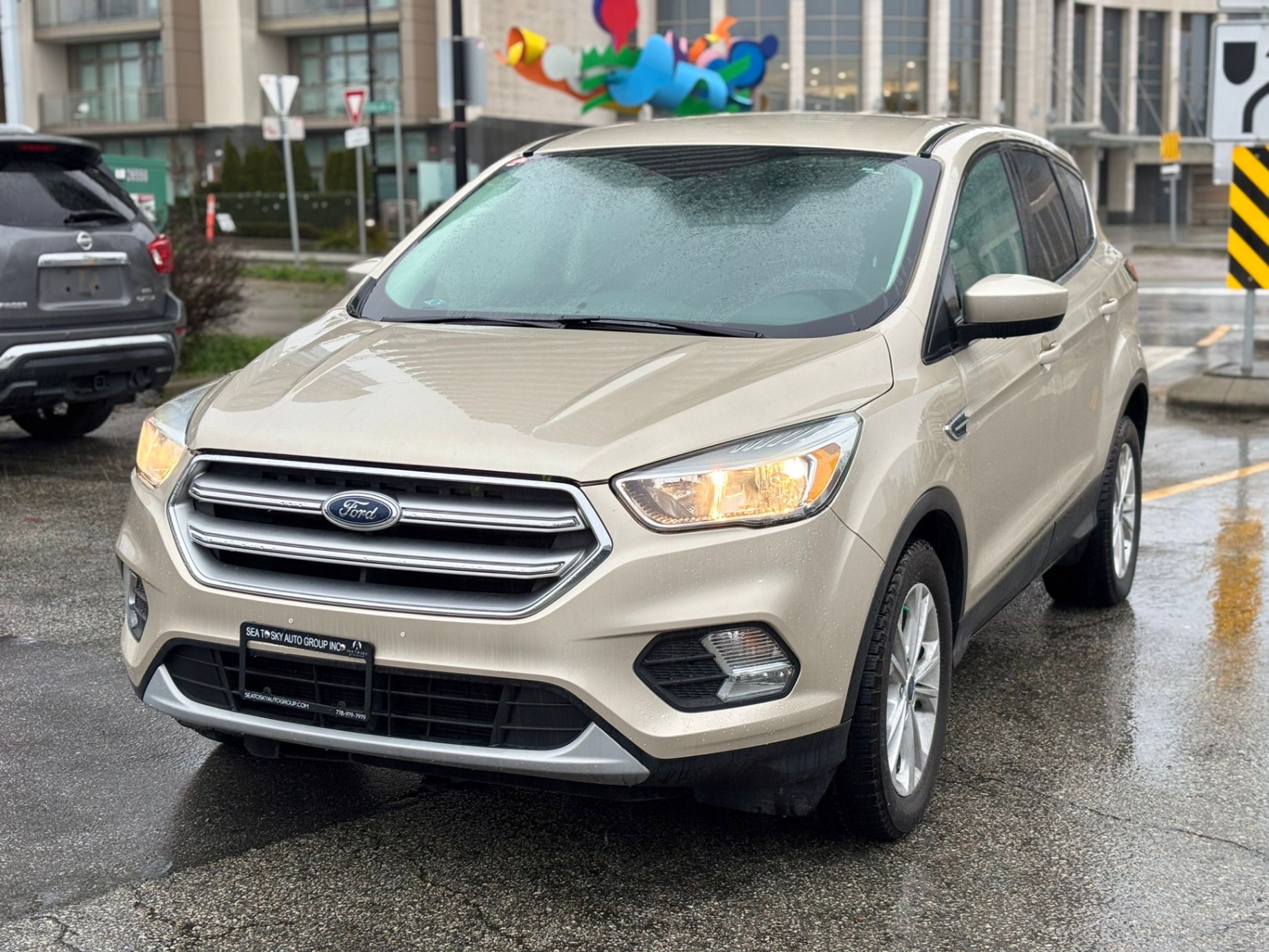 /canwestautoinc/2017-Ford-Escape-07704545590661782.jpg