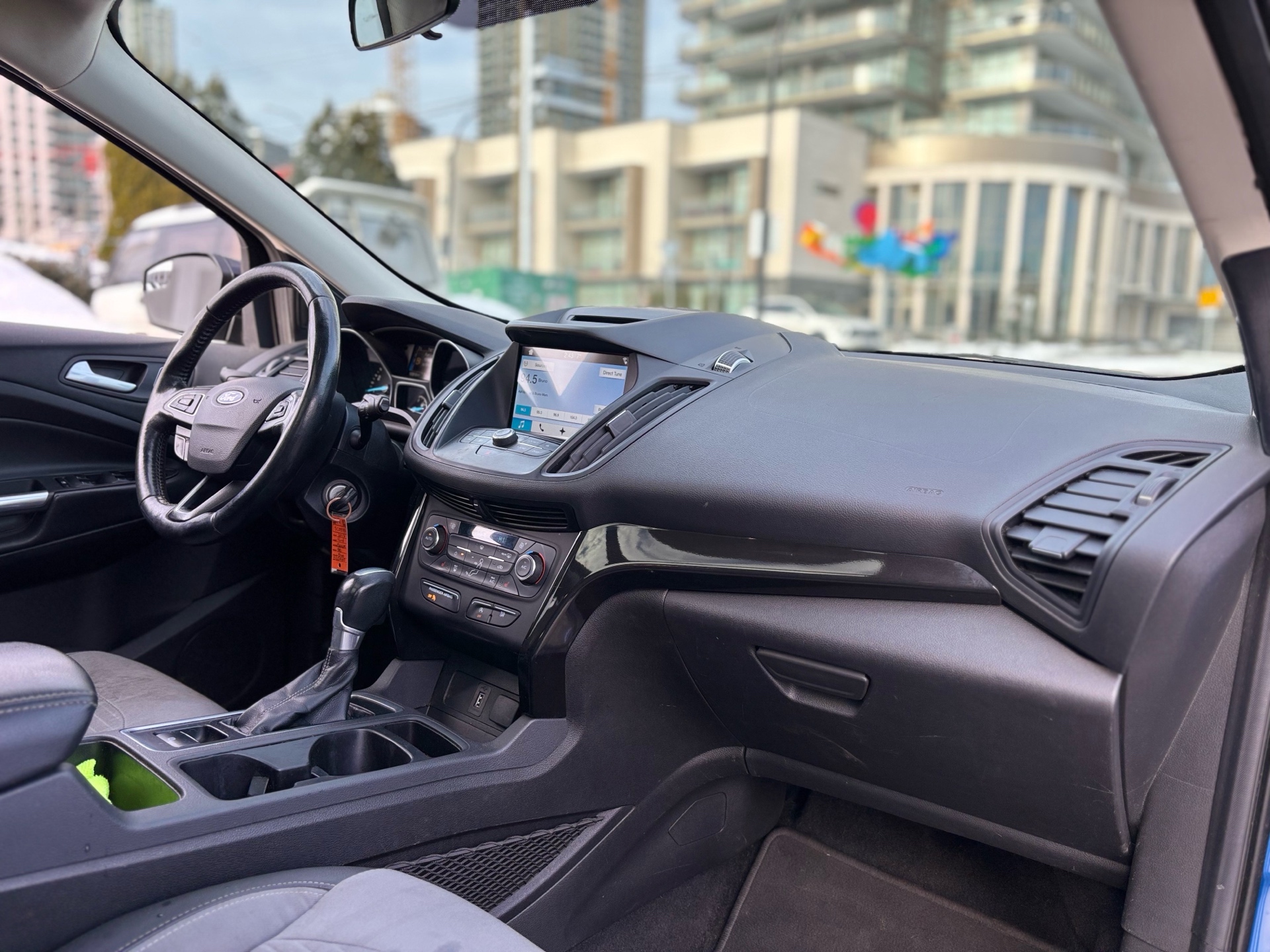 /canwestautoinc/2017-Ford-Escape-1451283374469412.jpg