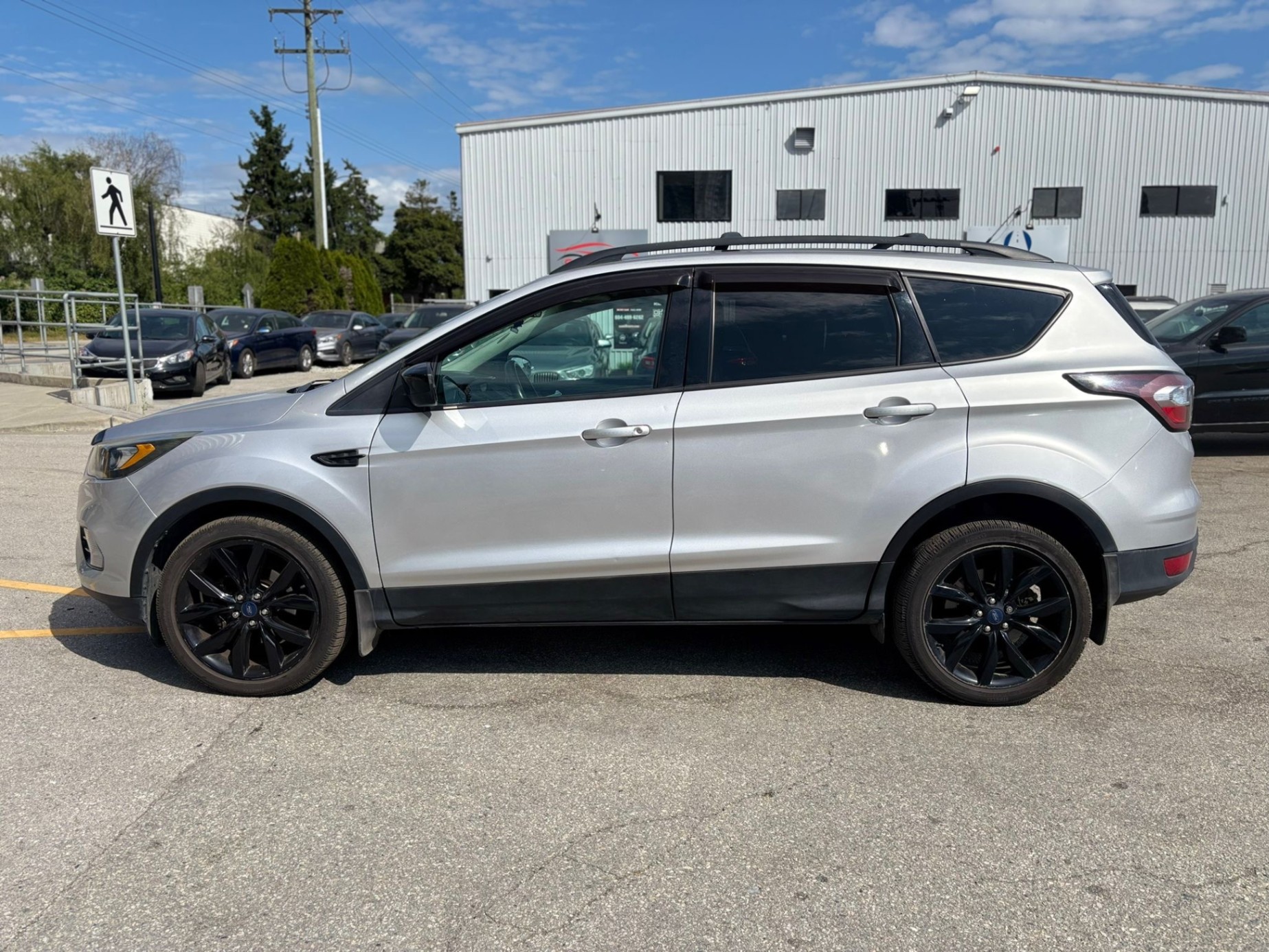 /canwestautoinc/2017-Ford-Escape-39554596860523406.jpg