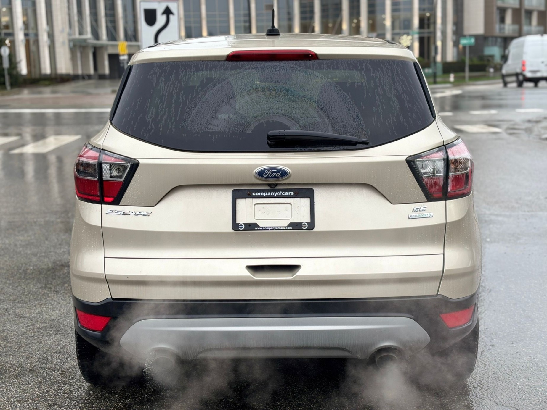 /canwestautoinc/2017-Ford-Escape-46633014135790396.jpg