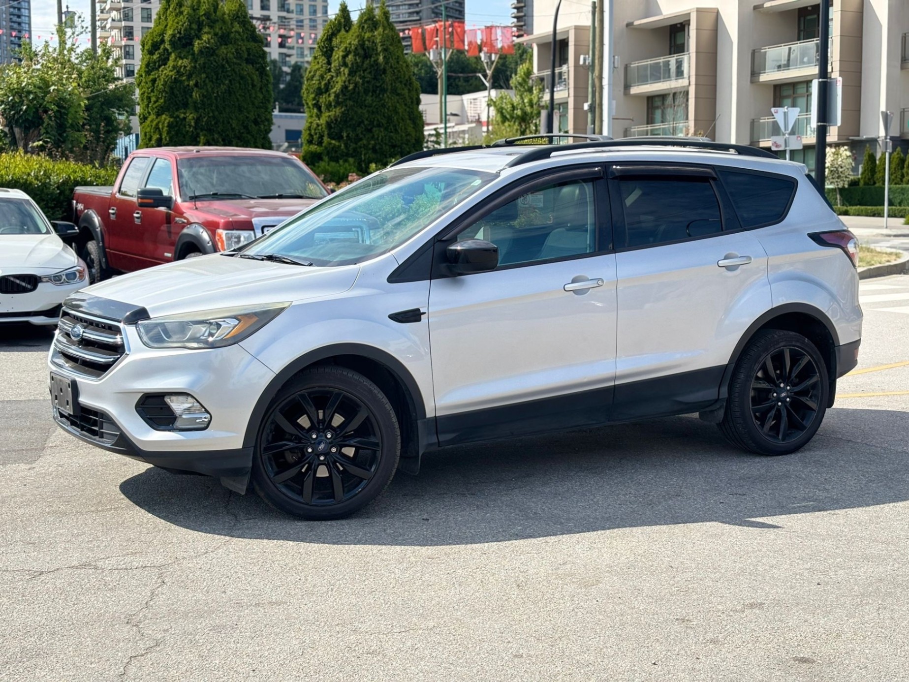 /canwestautoinc/2017-Ford-Escape-49821572567986605.jpg