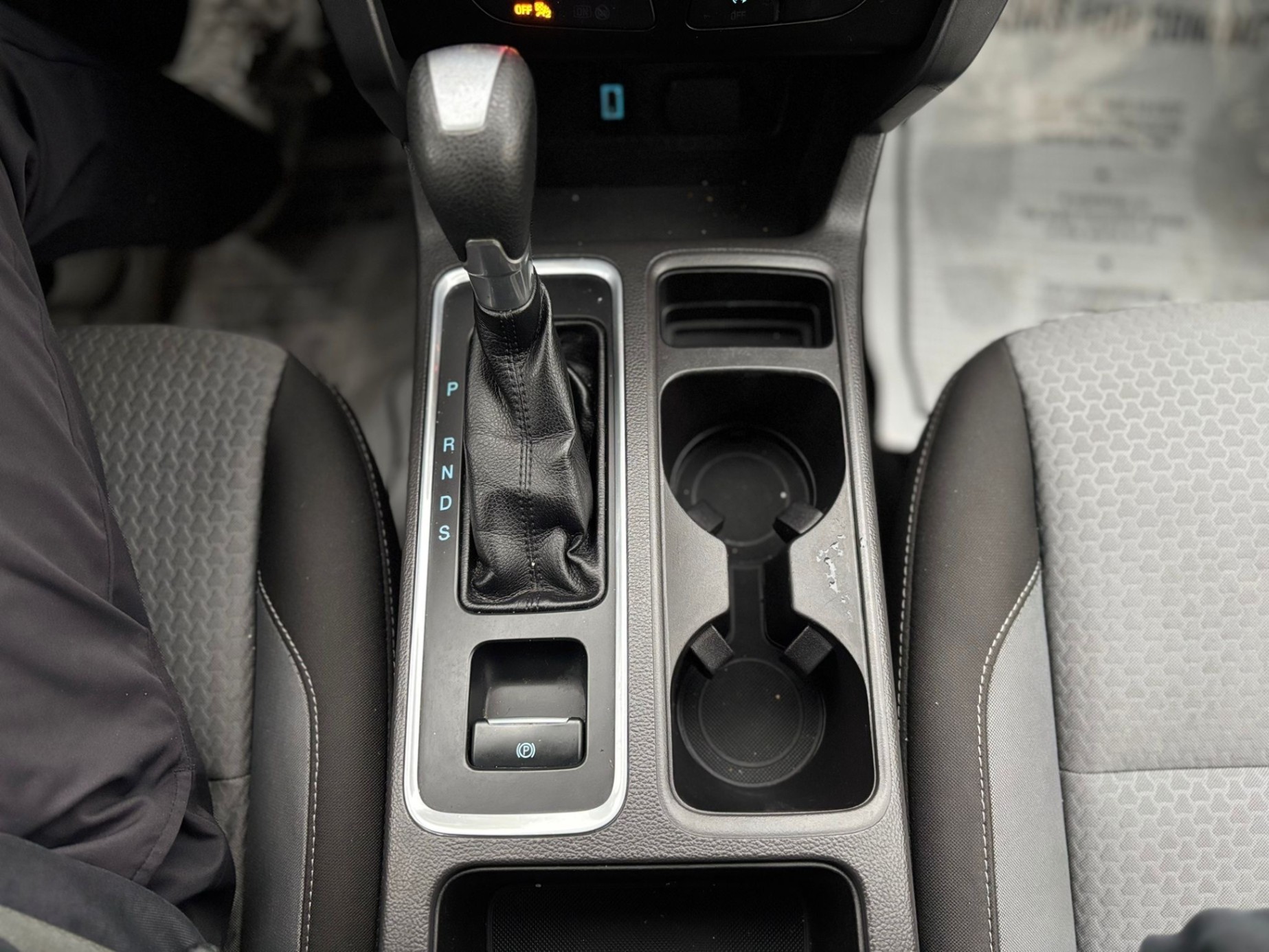 /canwestautoinc/2017-Ford-Escape-5824195163536954.jpg