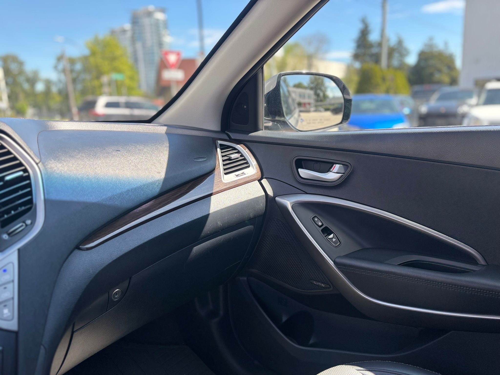 /canwestautoinc/2017-Hyundai-SantaFe-6258650305600886.jpg