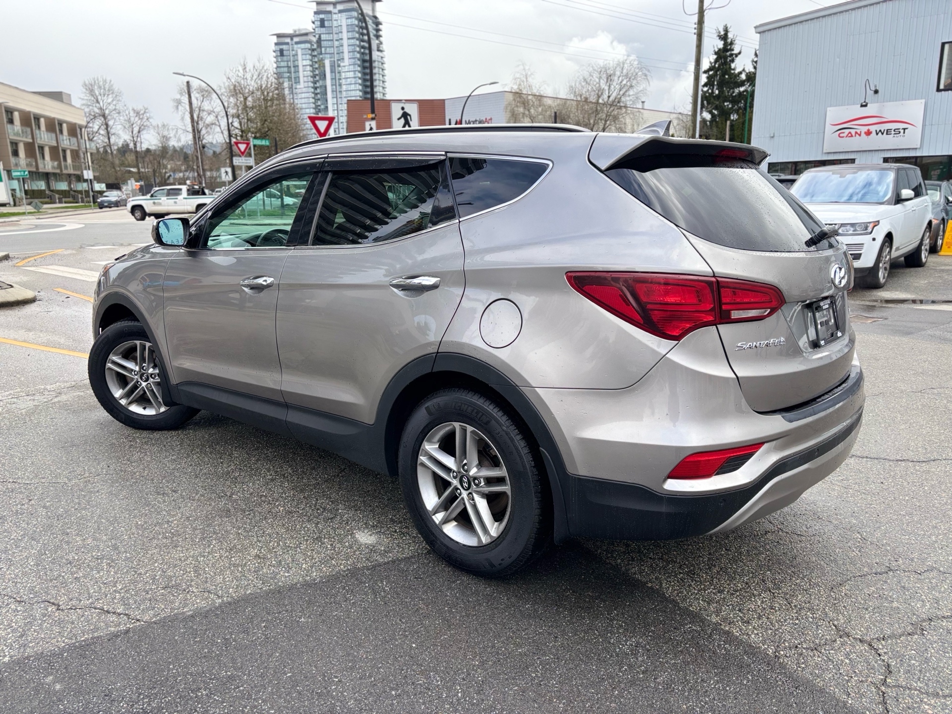 /canwestautoinc/2017-Hyundai-SantaFe-7224787353618629.jpg