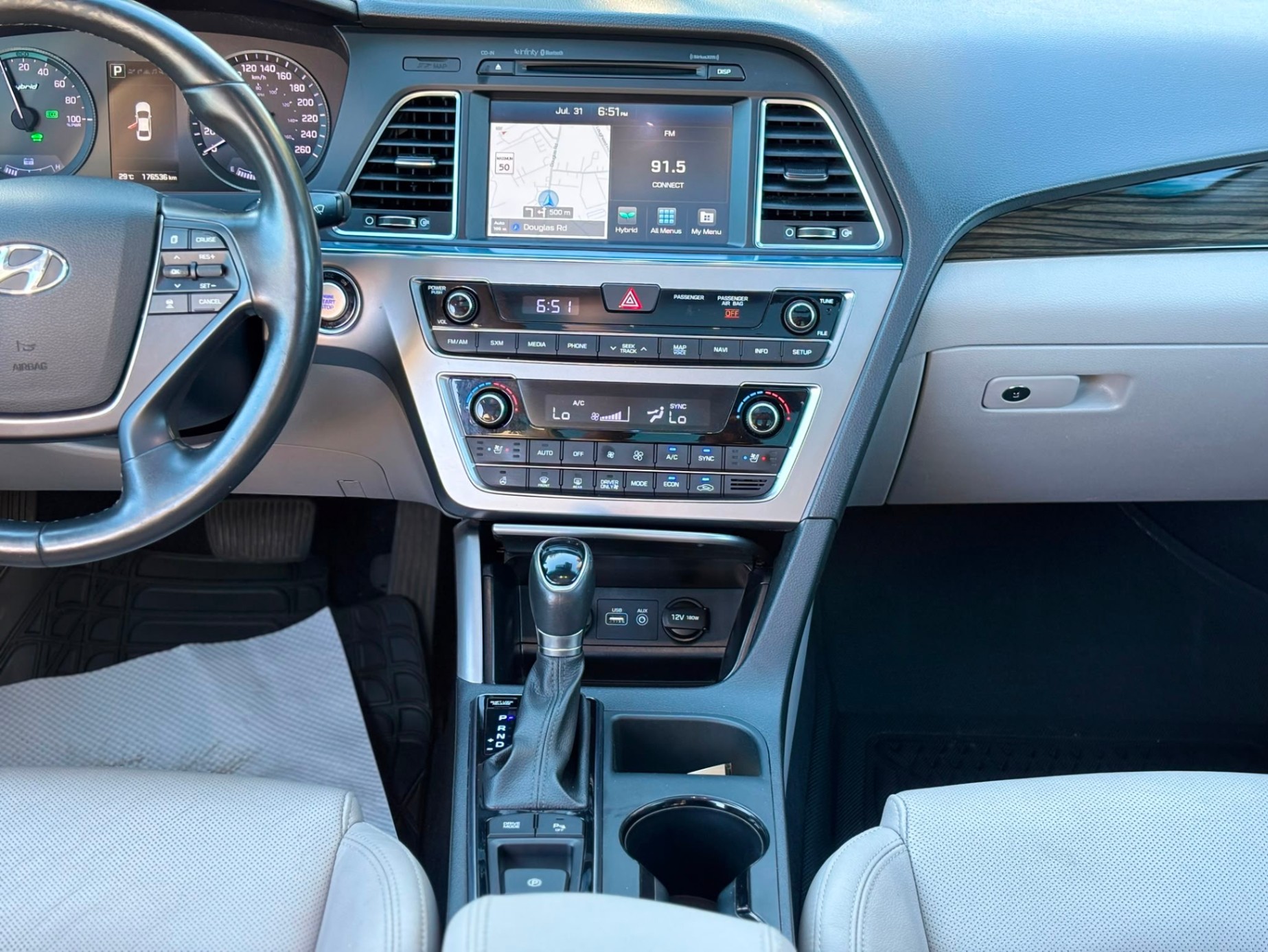 /canwestautoinc/2017-Hyundai-SonataHybrid-5168689080645823.jpg