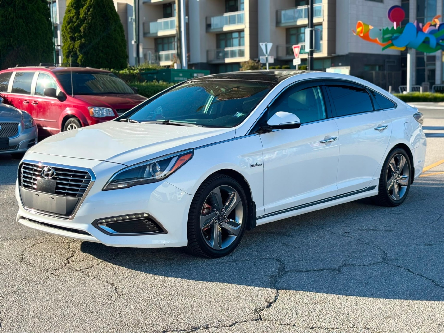 /canwestautoinc/2017-Hyundai-SonataHybrid-6106958681997381.jpg