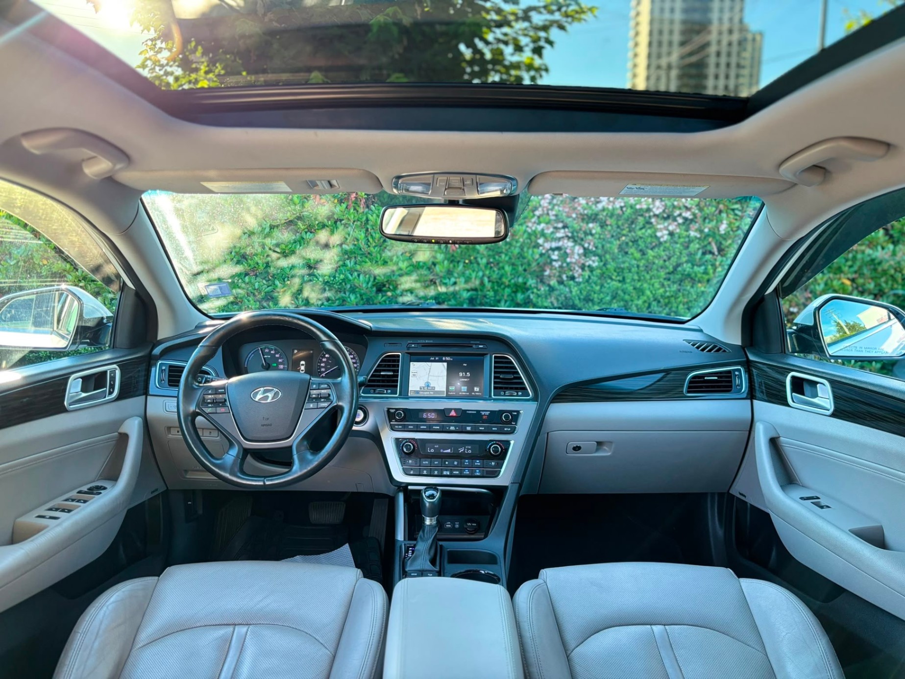 /canwestautoinc/2017-Hyundai-SonataHybrid-6163304183216629.jpg