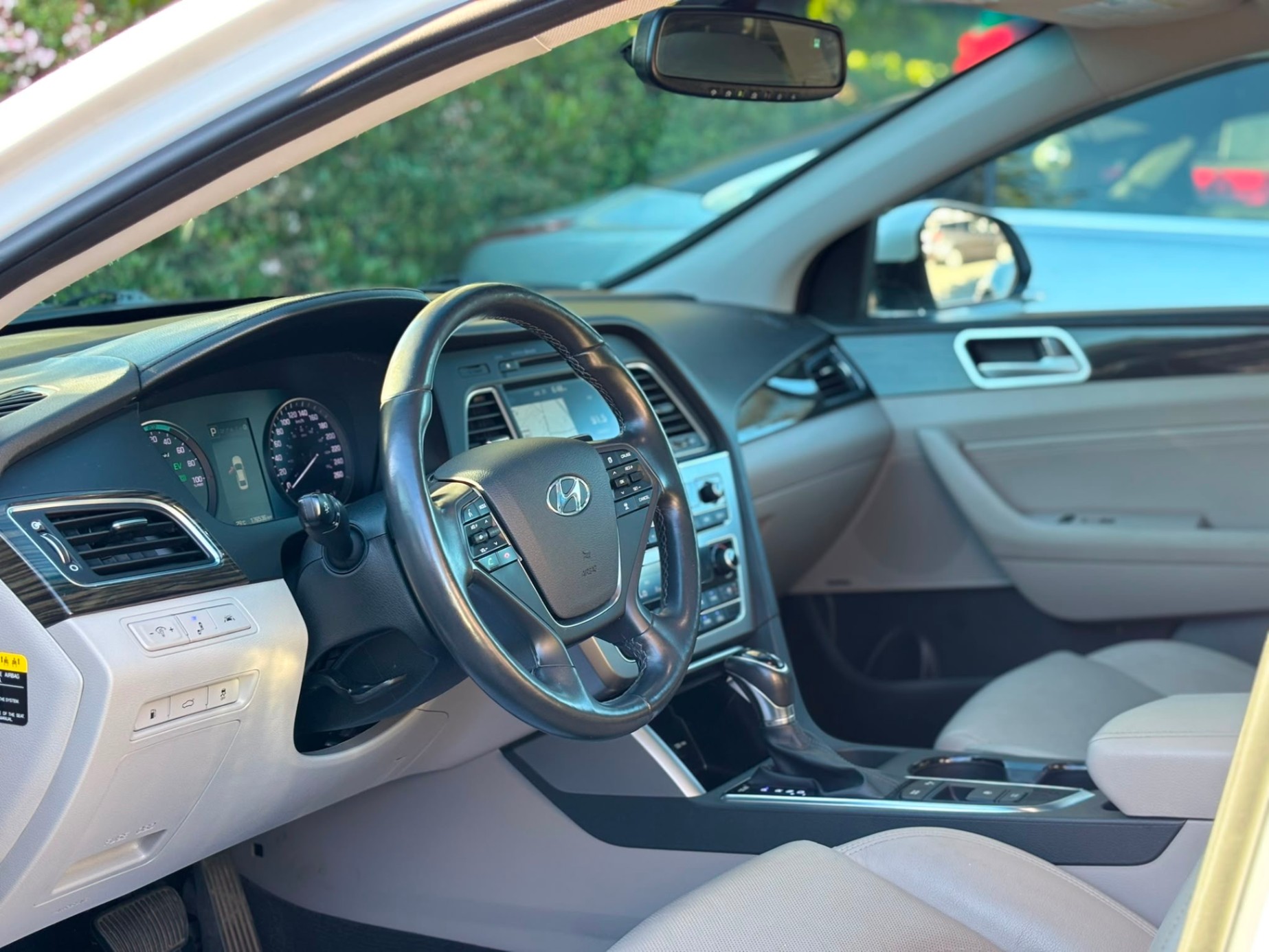 /canwestautoinc/2017-Hyundai-SonataHybrid-6302825093951383.jpg