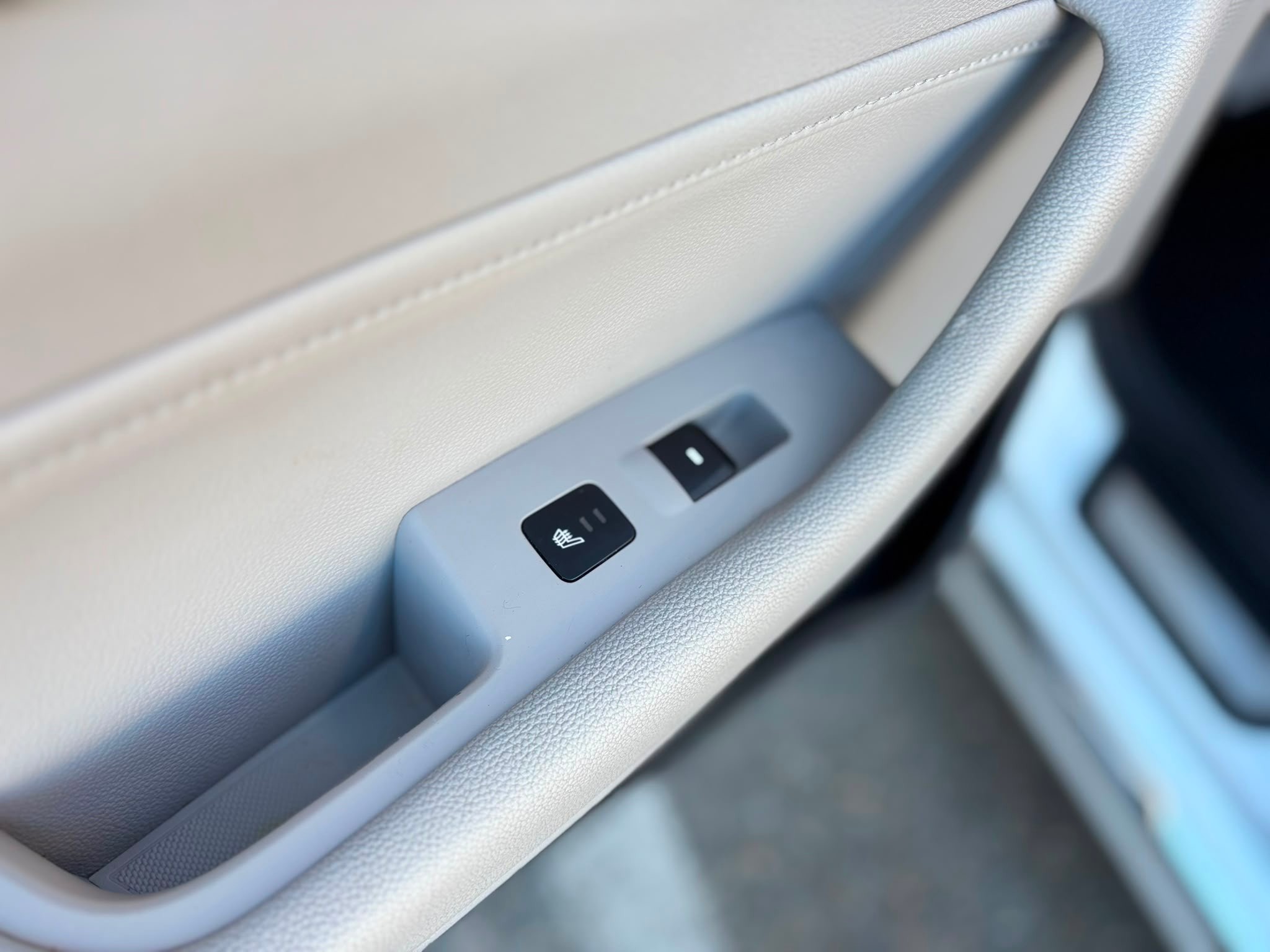 /canwestautoinc/2017-Hyundai-SonataHybrid-7471482375168008.jpg