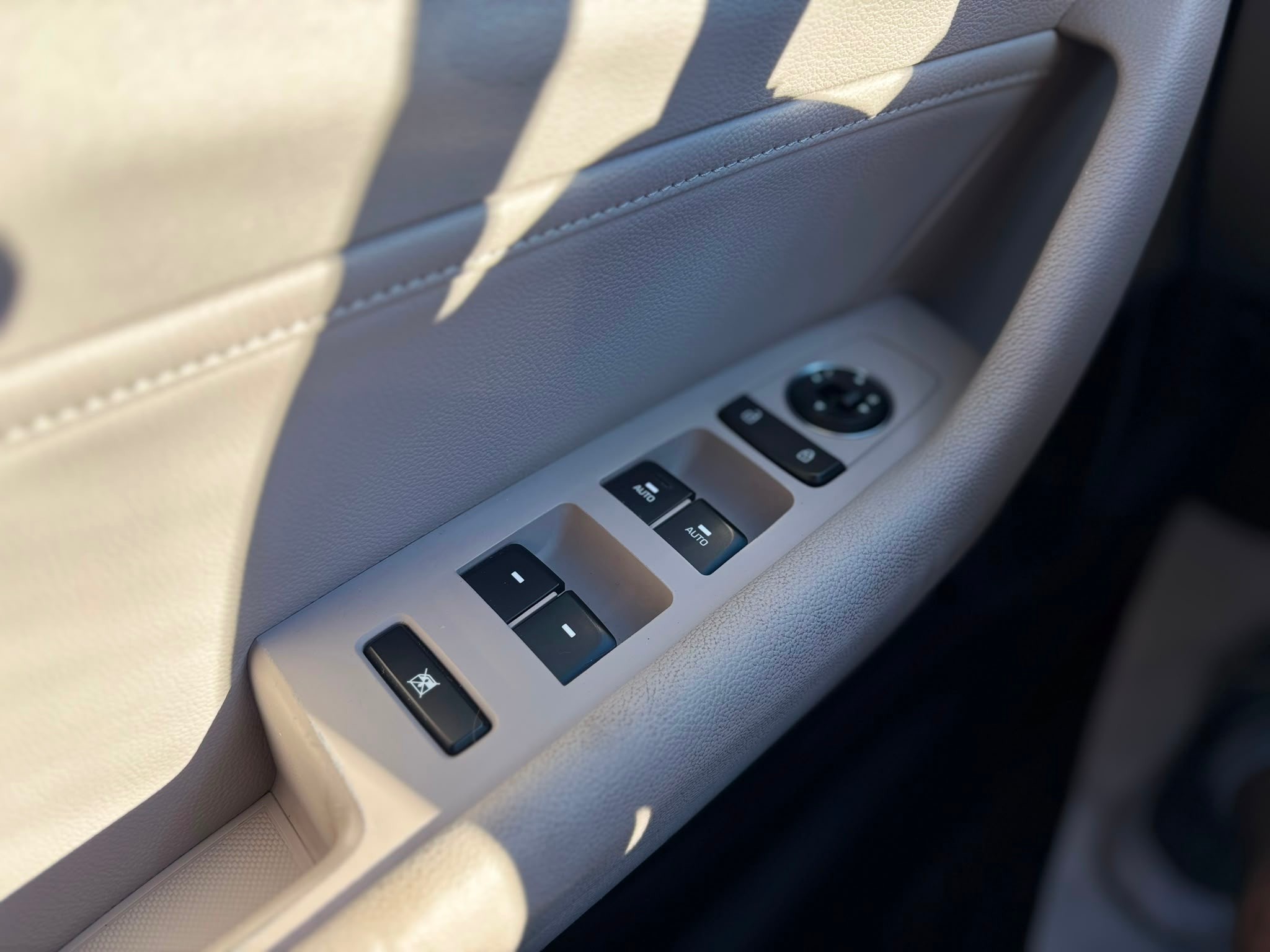/canwestautoinc/2017-Hyundai-SonataHybrid-8484606741402423.jpg
