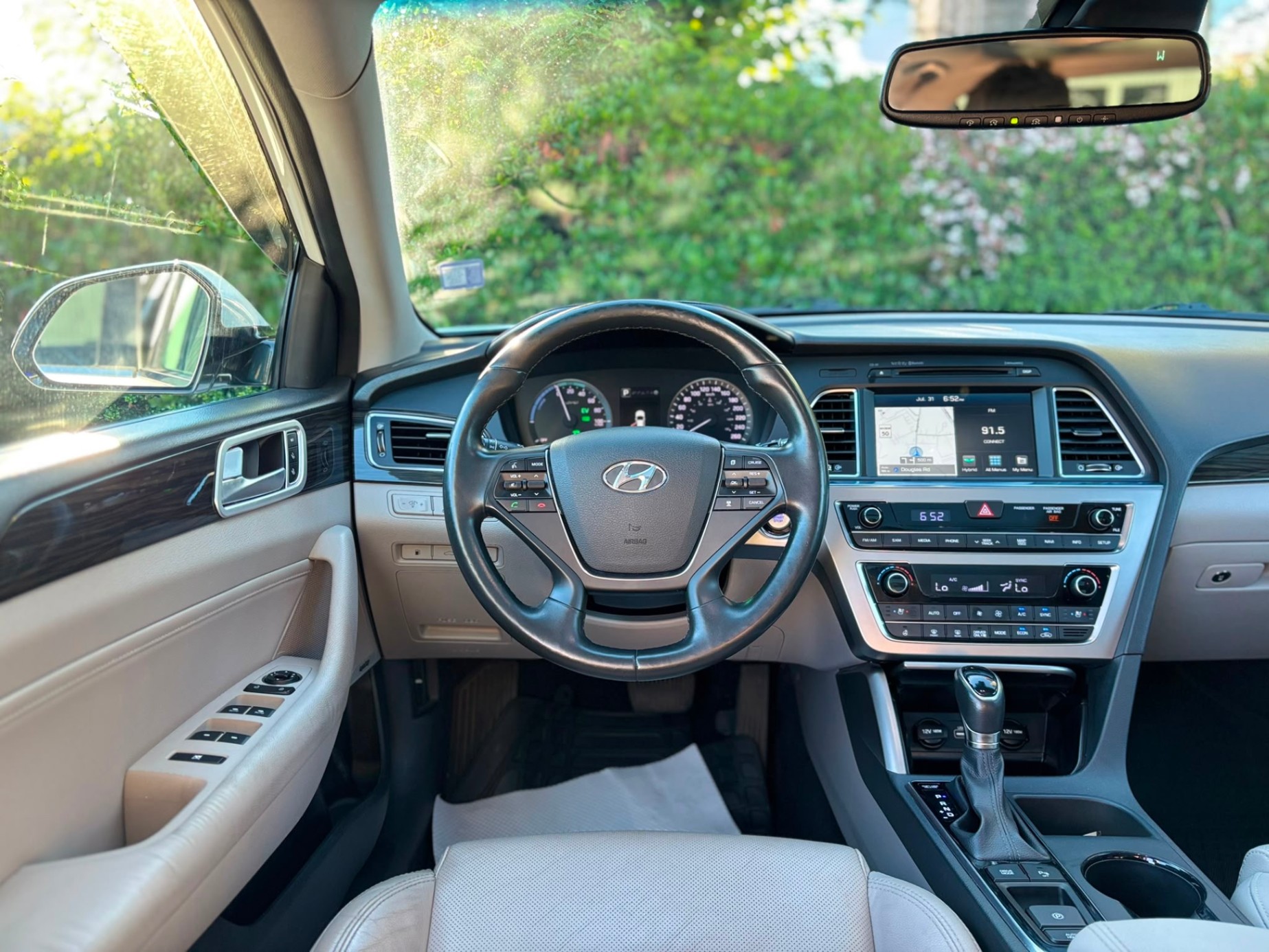 /canwestautoinc/2017-Hyundai-SonataHybrid-9567274569389832.jpg