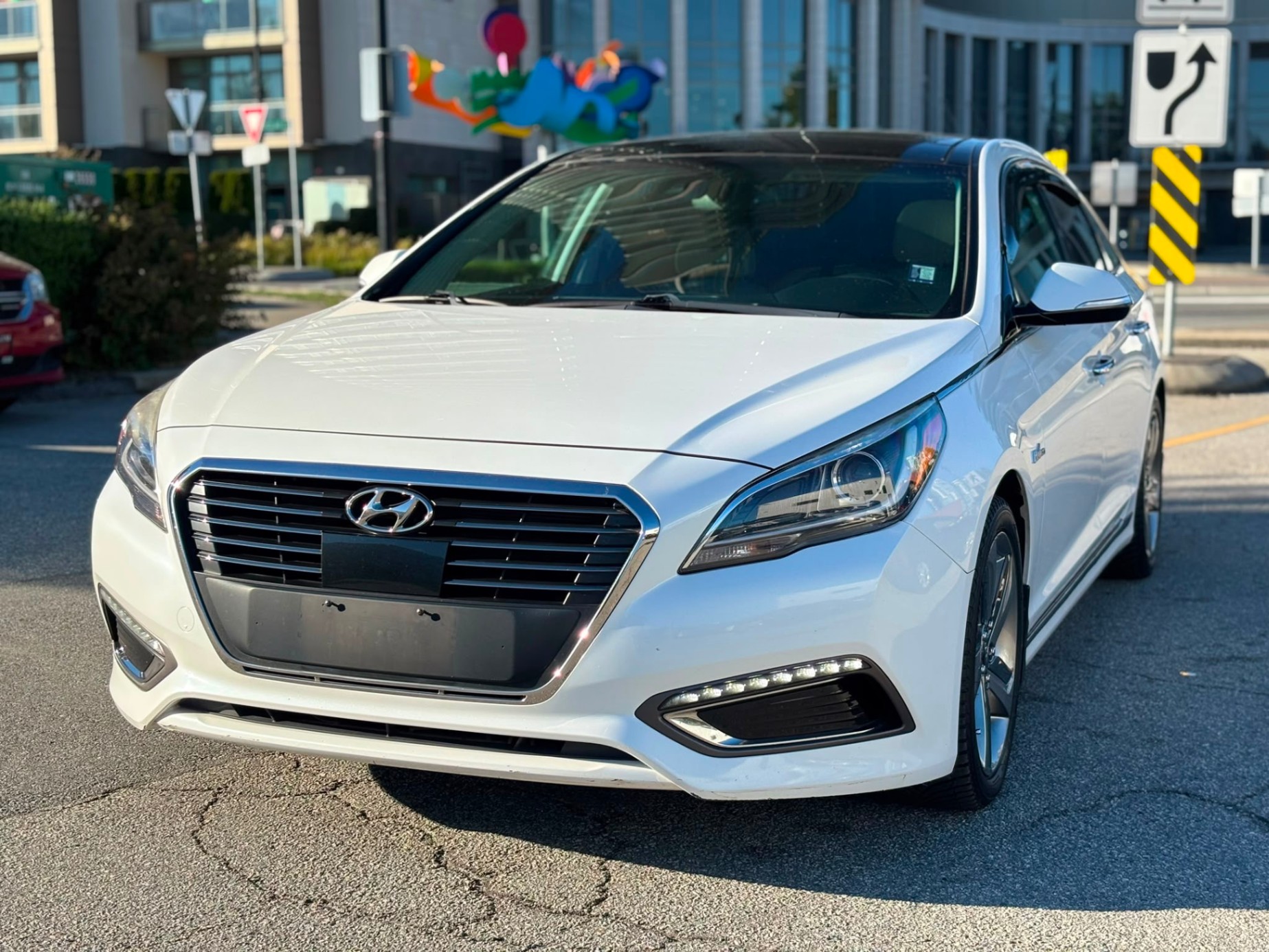 /canwestautoinc/2017-Hyundai-SonataHybrid-9935441709427044.jpg