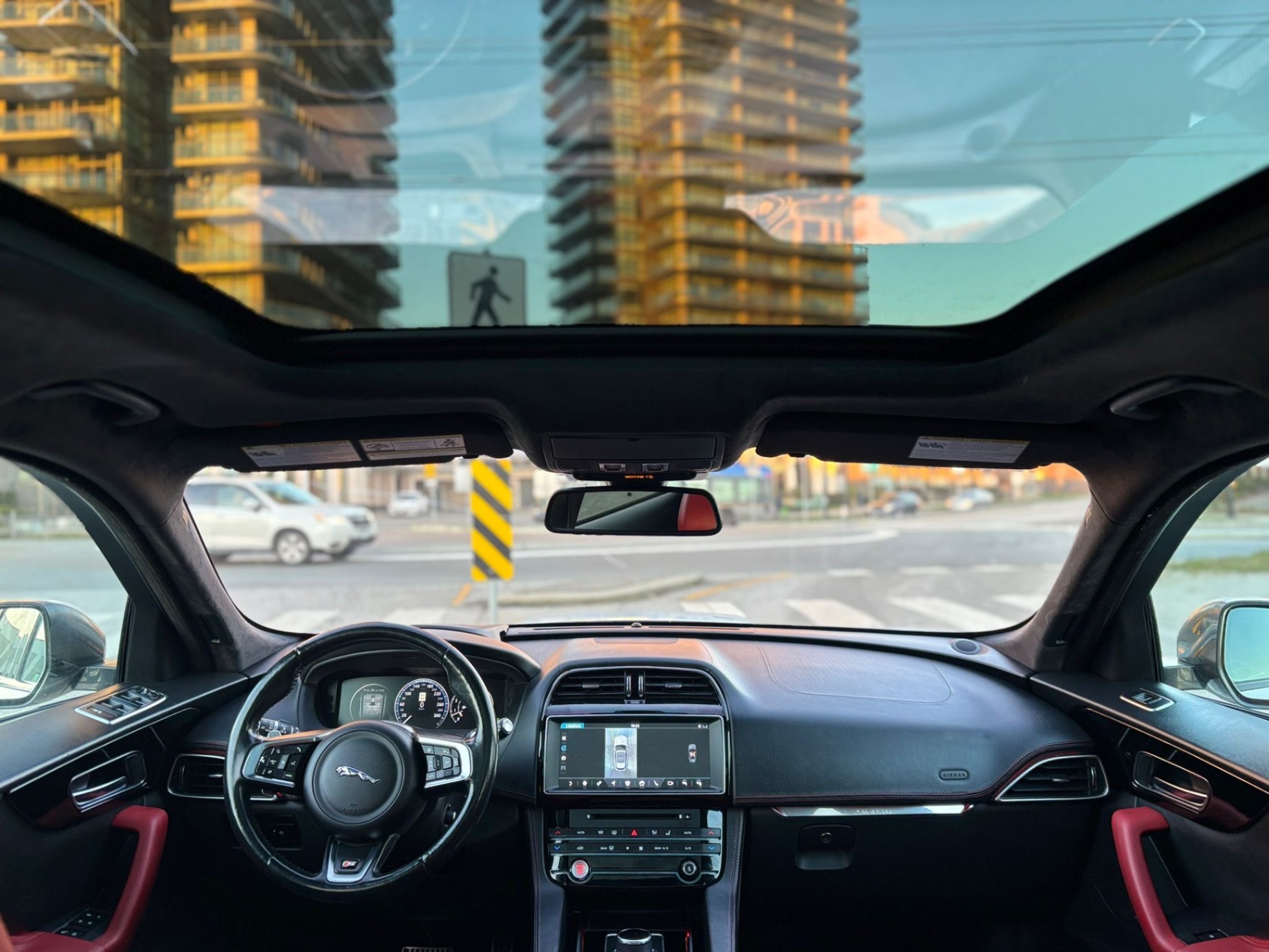 /canwestautoinc/2017-Jaguar-F-PACE-13964438616248742.jpg