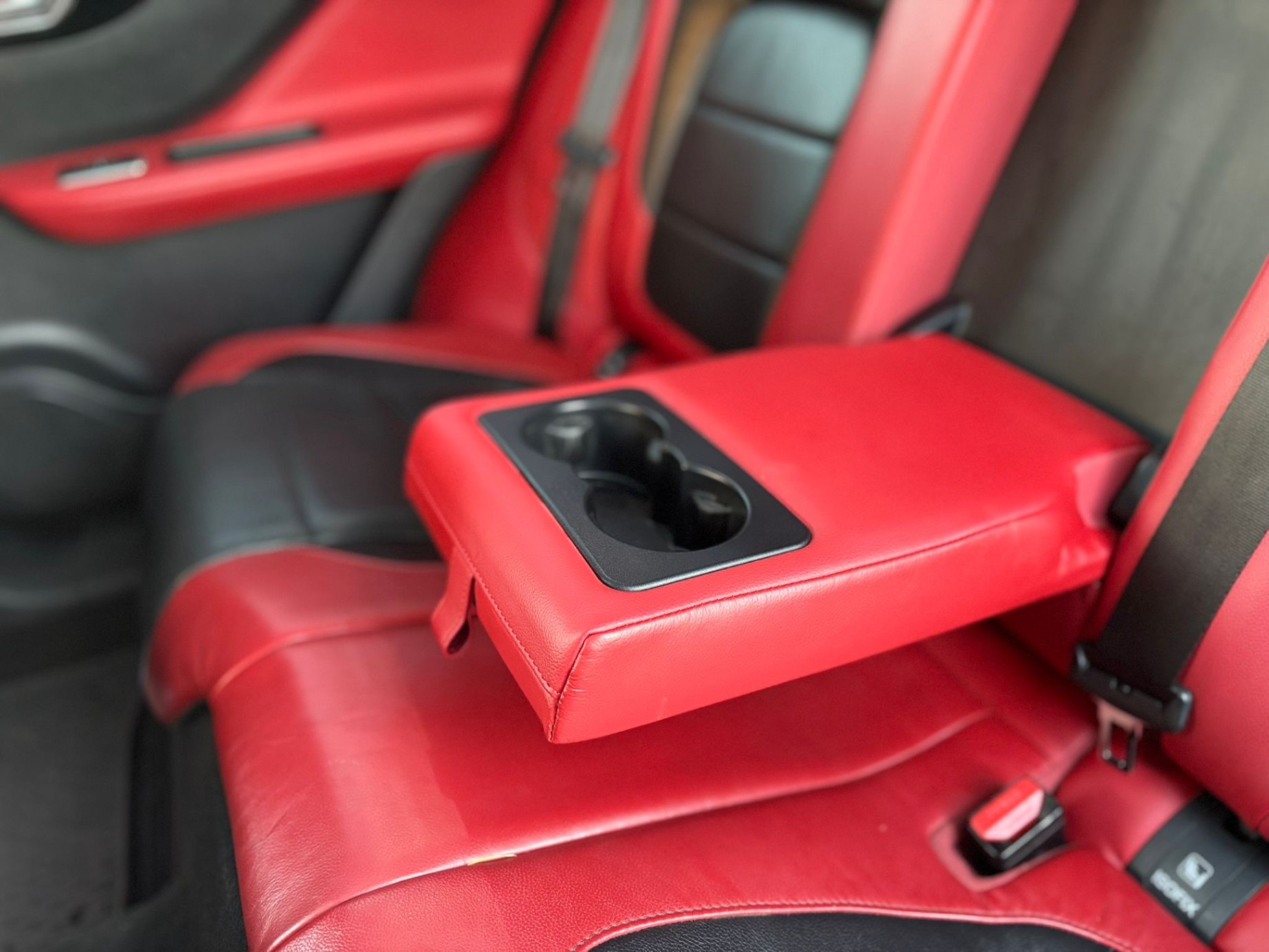 /canwestautoinc/2017-Jaguar-F-PACE-20120259964624387.jpg