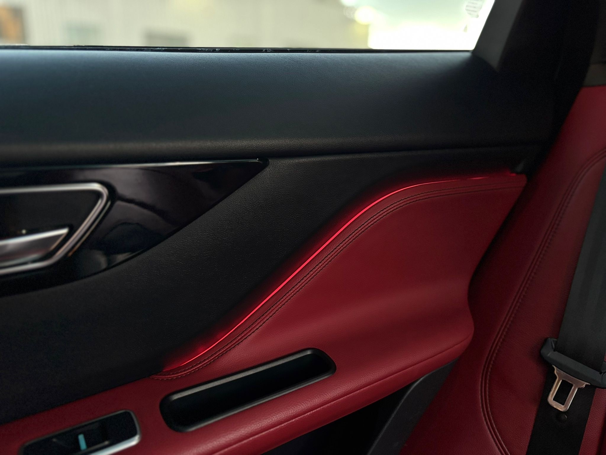 /canwestautoinc/2017-Jaguar-F-PACE-22394936748874605.jpg