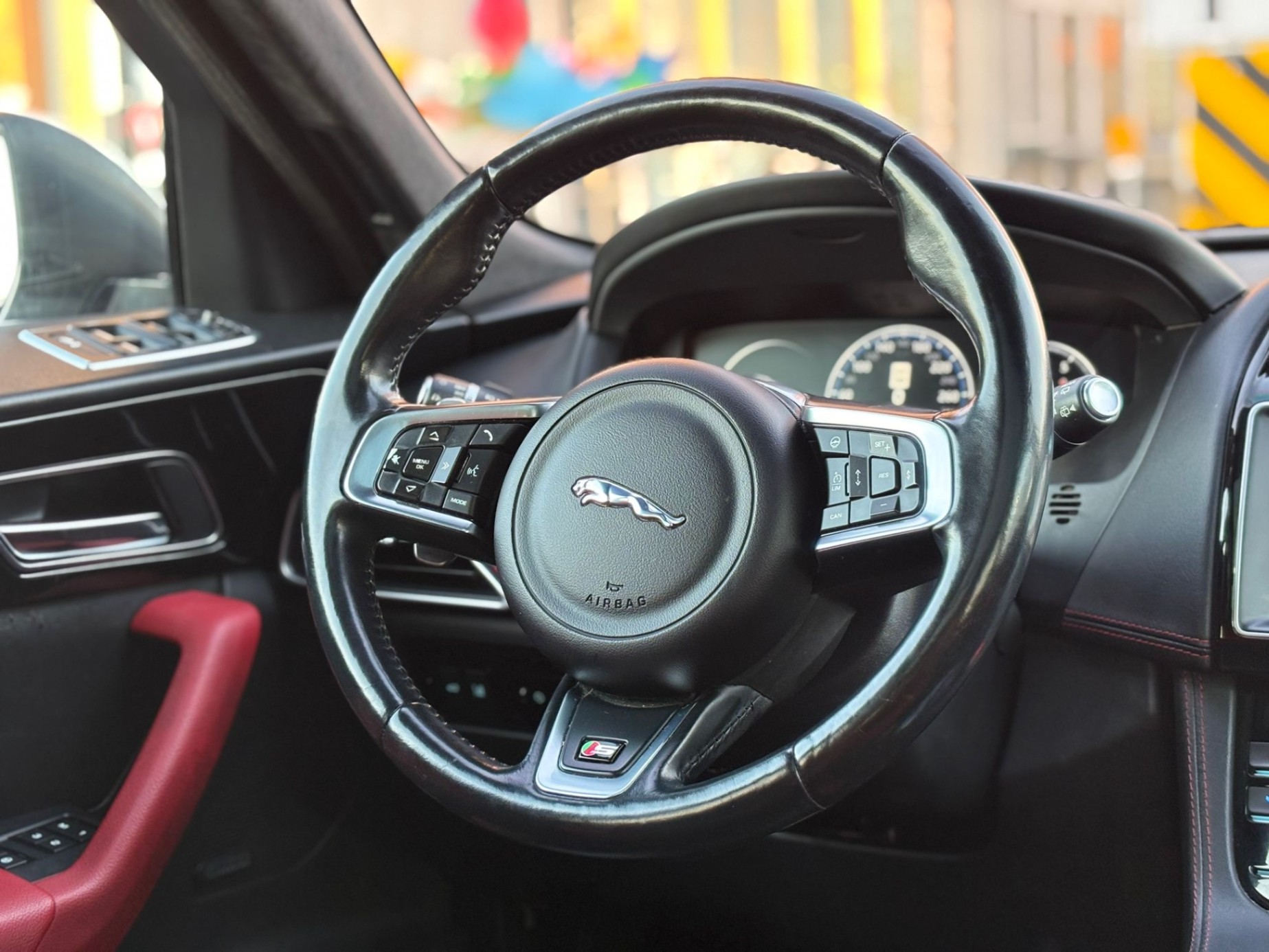/canwestautoinc/2017-Jaguar-F-PACE-3825379738140249.jpg