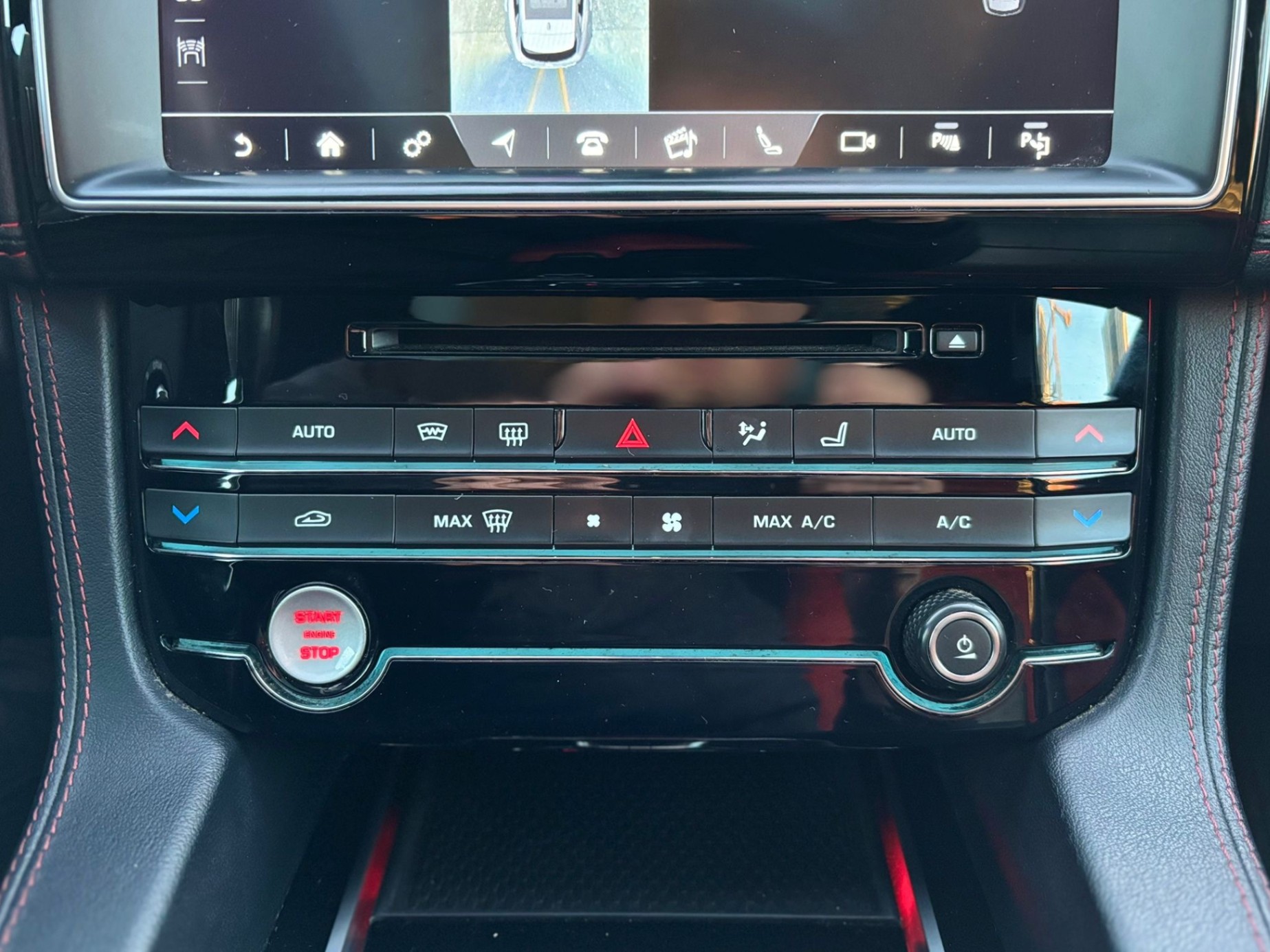 /canwestautoinc/2017-Jaguar-F-PACE-3926524033518348.jpg