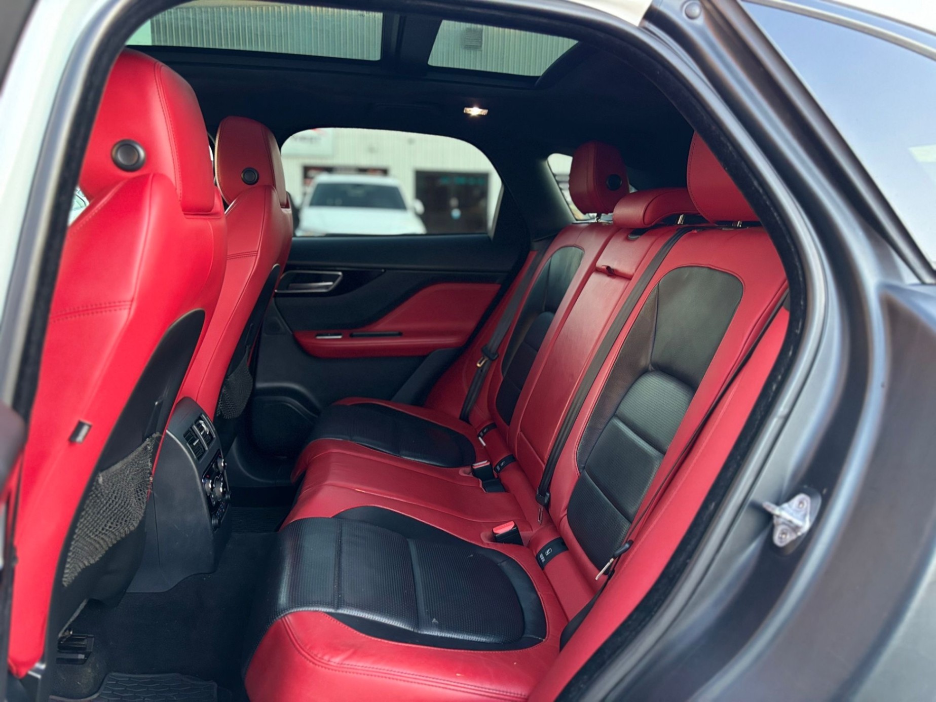 /canwestautoinc/2017-Jaguar-F-PACE-6288489490838625.jpg