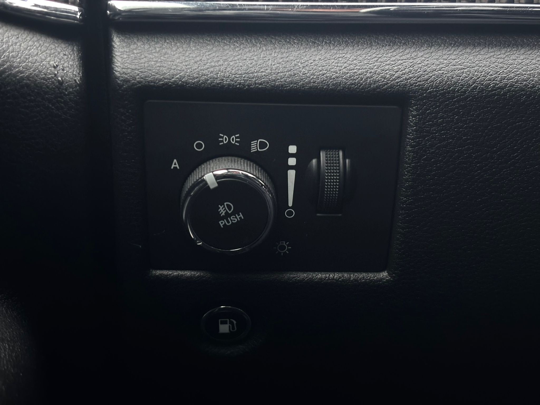 /canwestautoinc/2017-Jeep-GrandCherokee-6132504452416938.jpg