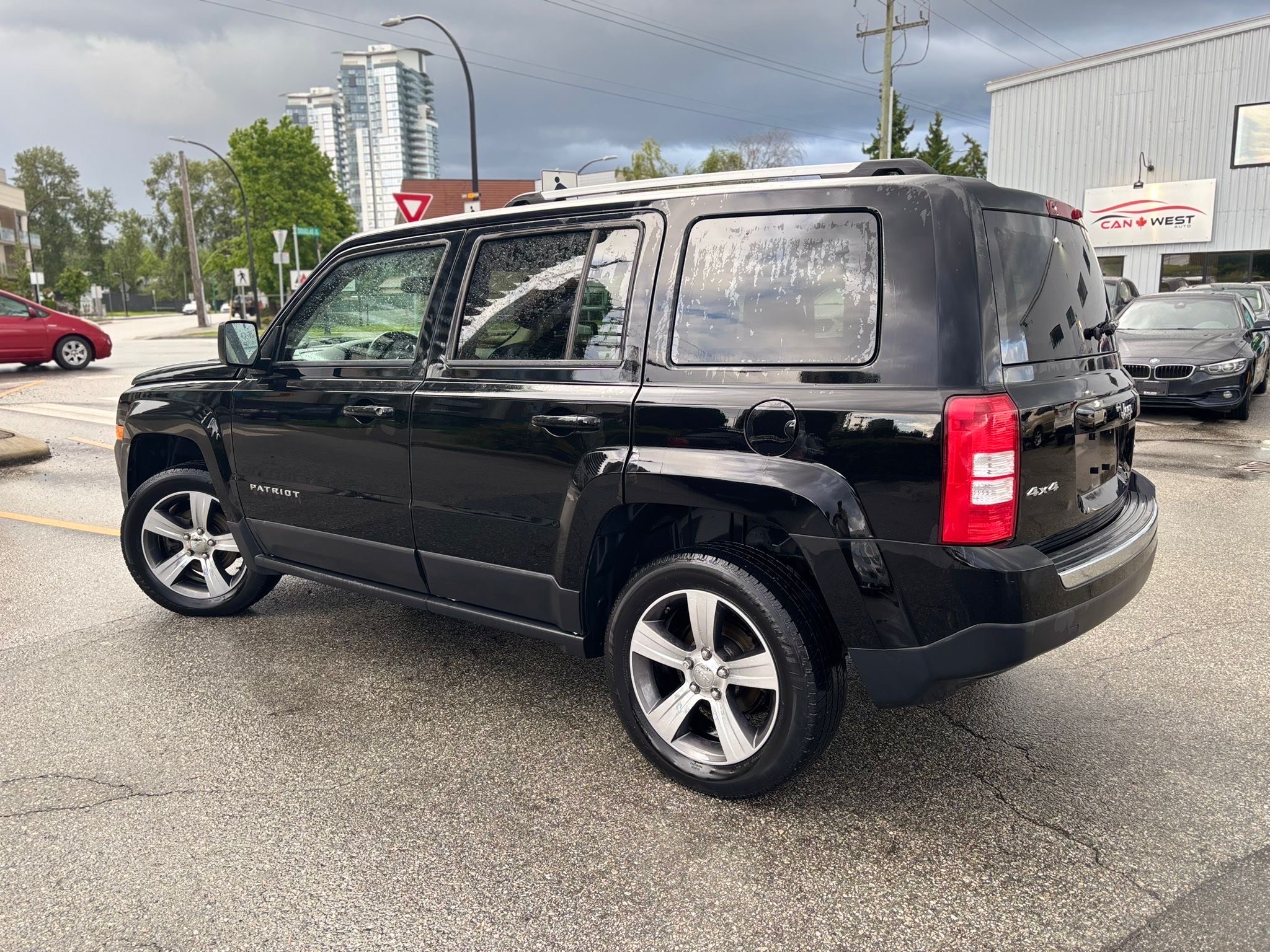 /canwestautoinc/2017-Jeep-Patriot-2371910492837661.jpg