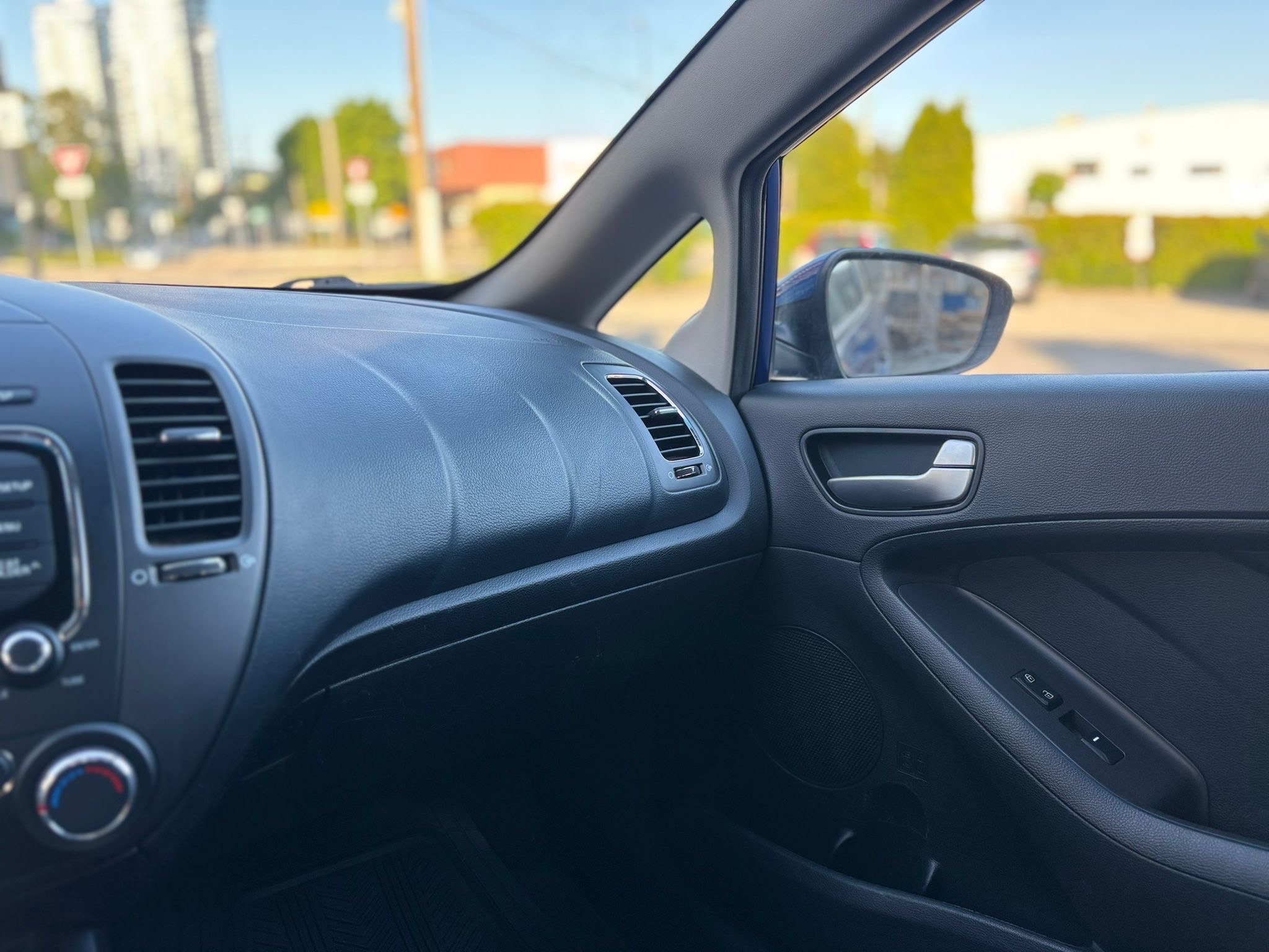 /canwestautoinc/2017-Kia-Forte-2892463586219882.jpg