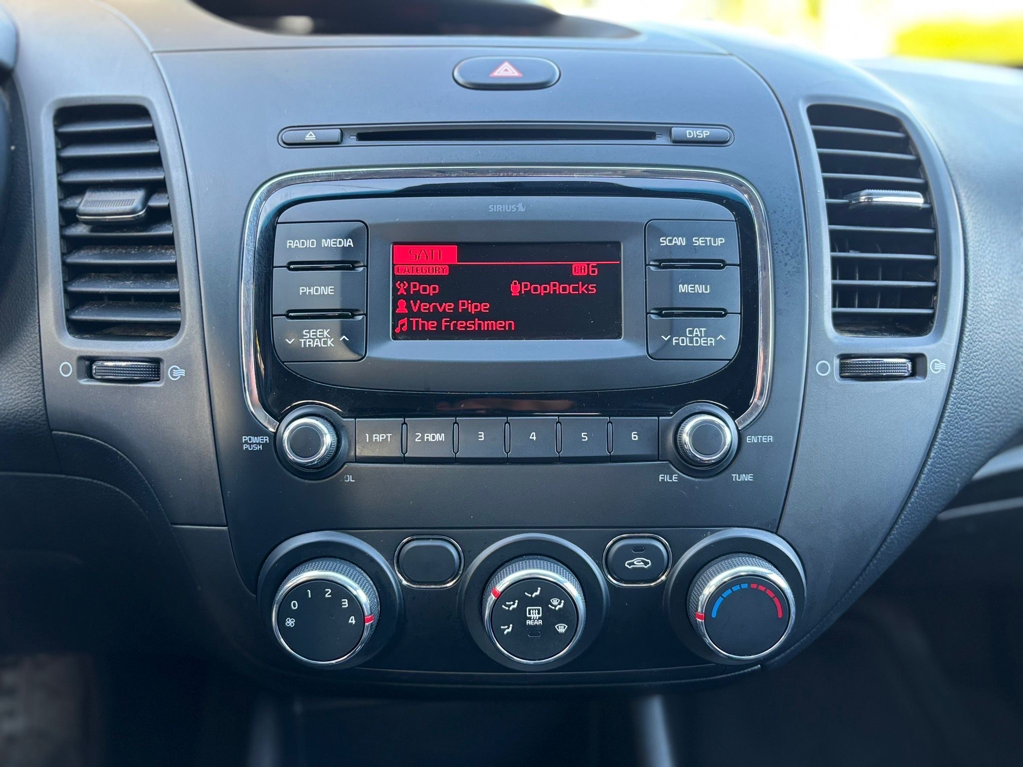 /canwestautoinc/2017-Kia-Forte-9425566281740017.jpg