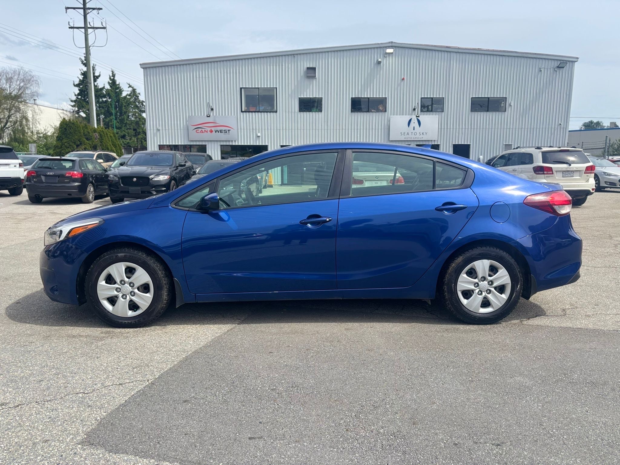 /canwestautoinc/2017-Kia-Forte-9573315745107376.jpg