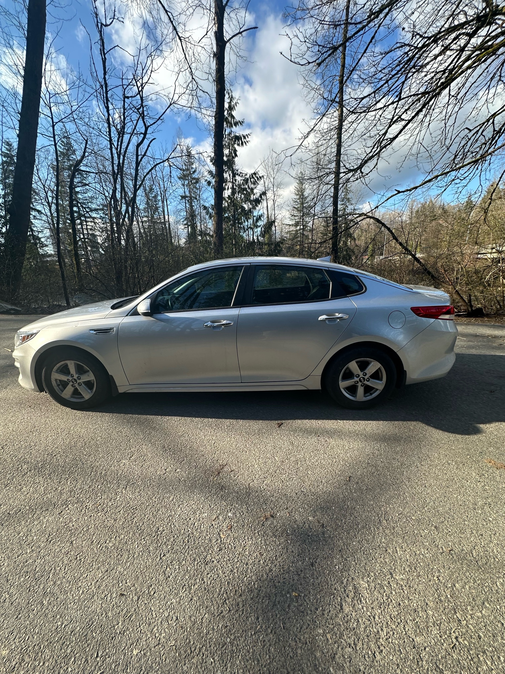 /canwestautoinc/2017-Kia-Optima-9443355567411154.jpg