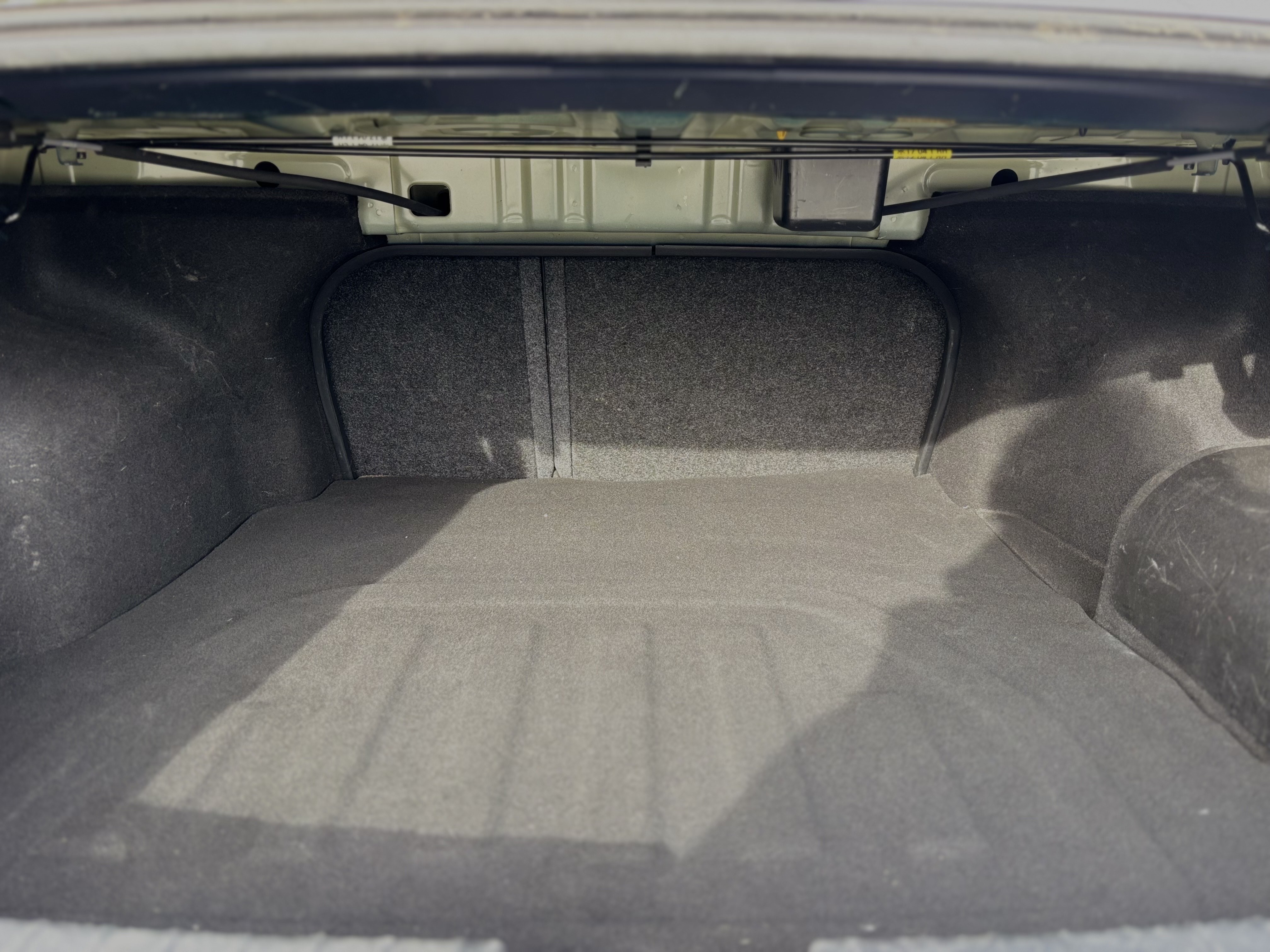 /canwestautoinc/2017-Kia-OptimaHybrid-6364885699704765.jpg