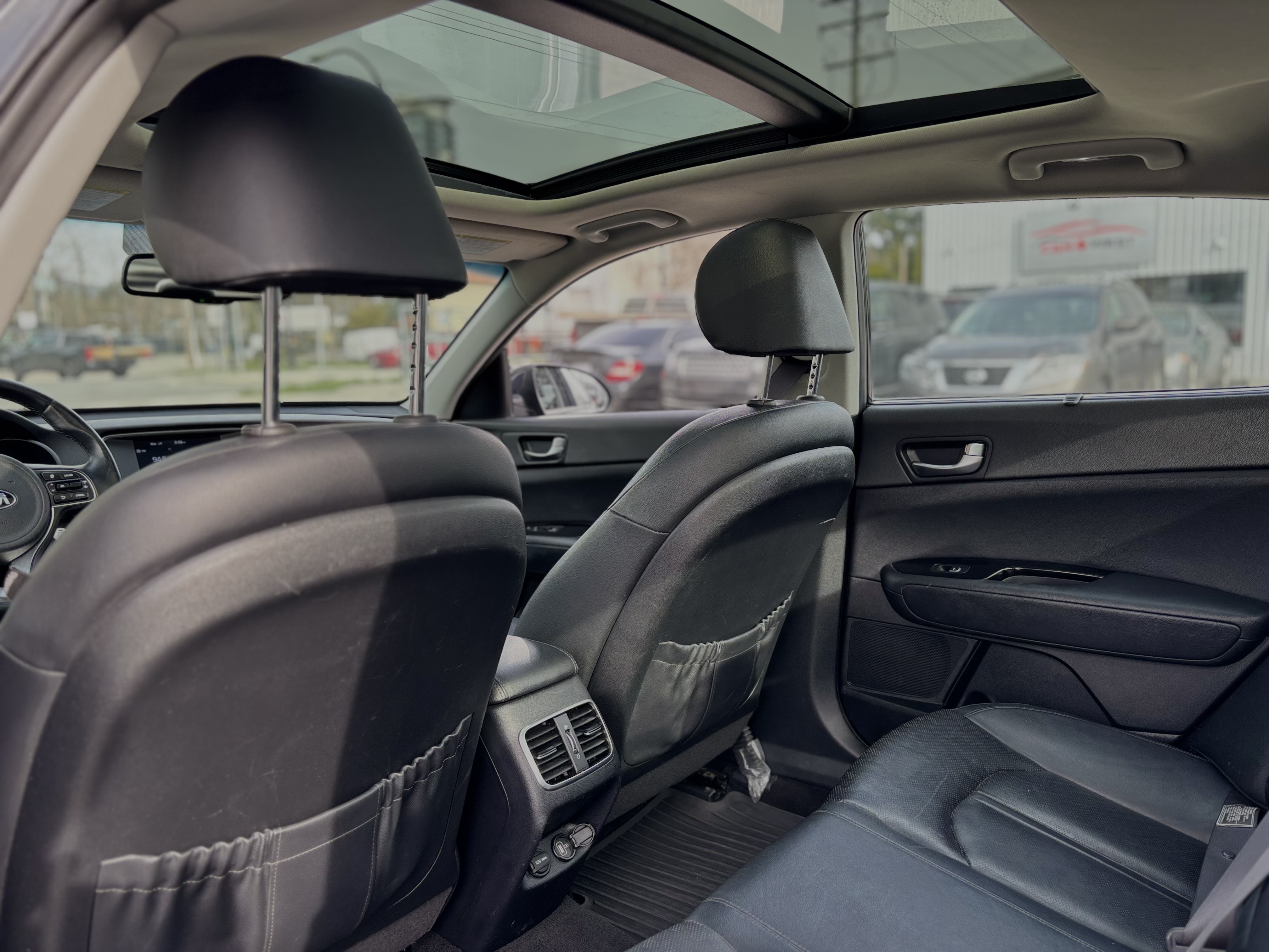 /canwestautoinc/2017-Kia-OptimaHybrid-7312967261569108.jpg