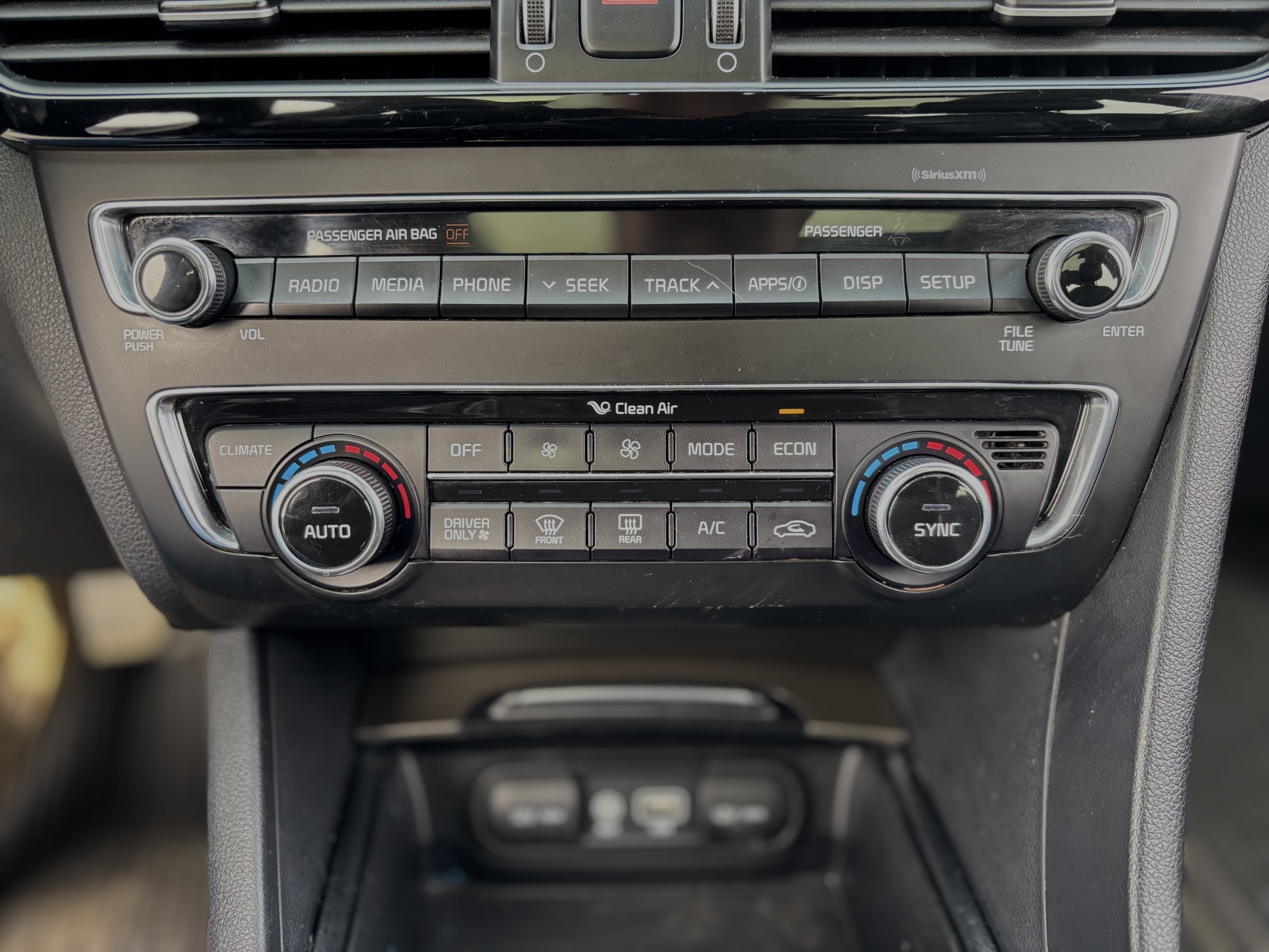 /canwestautoinc/2017-Kia-OptimaHybrid-8822080095537088.jpg