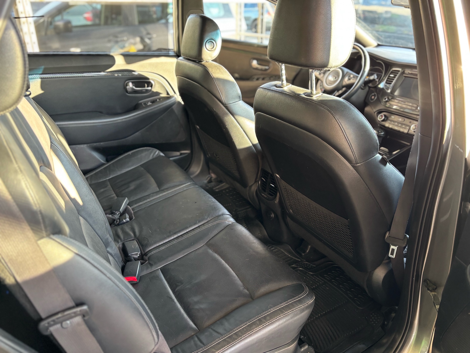 /canwestautoinc/2017-Kia-Rondo-39350485274294855.jpg