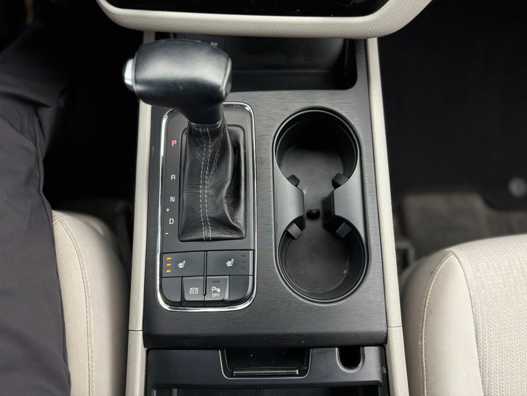 /canwestautoinc/2017-Kia-Sedona-3147352715668237.jpg
