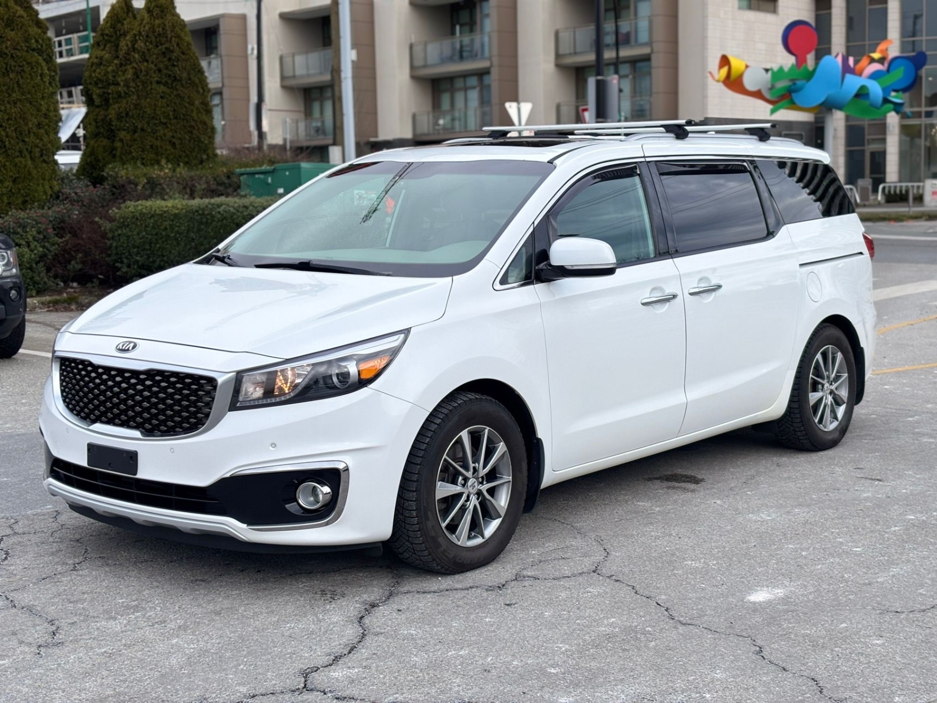 /canwestautoinc/2017-Kia-Sedona-41466736066669174.jpg