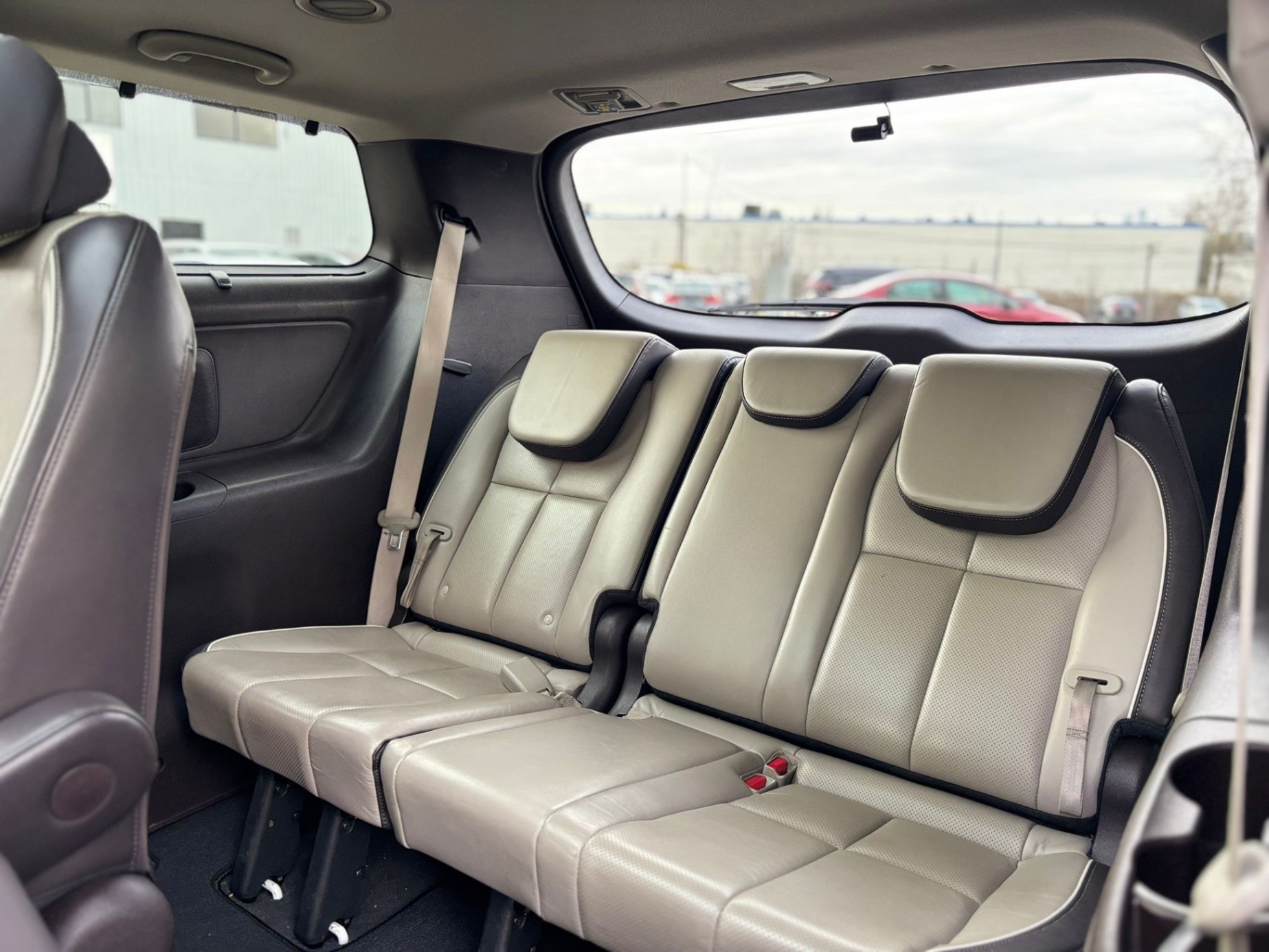 /canwestautoinc/2017-Kia-Sedona-44559243020615935.jpg