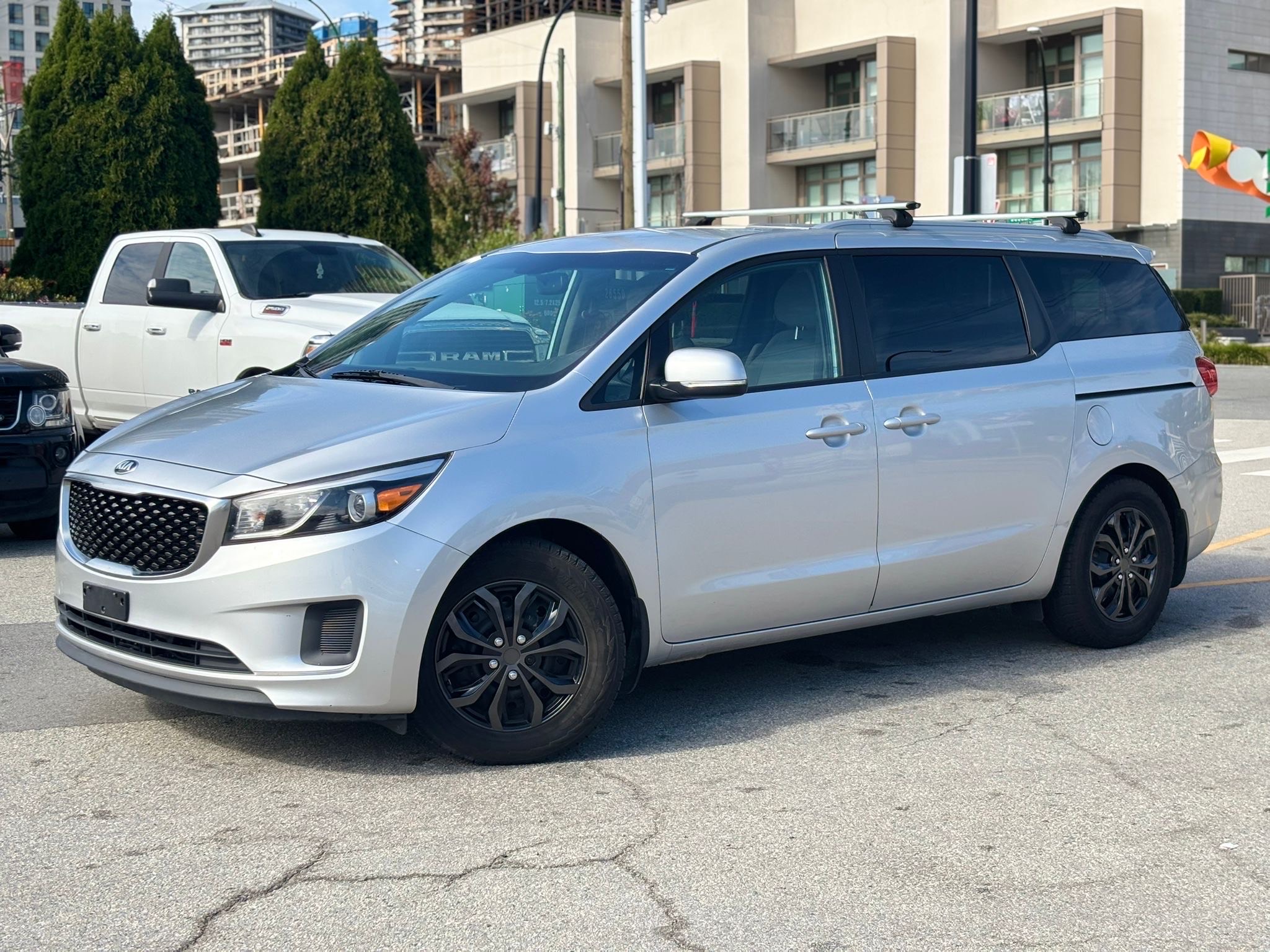 /canwestautoinc/2017-Kia-Sedona-5716740966043032.jpg