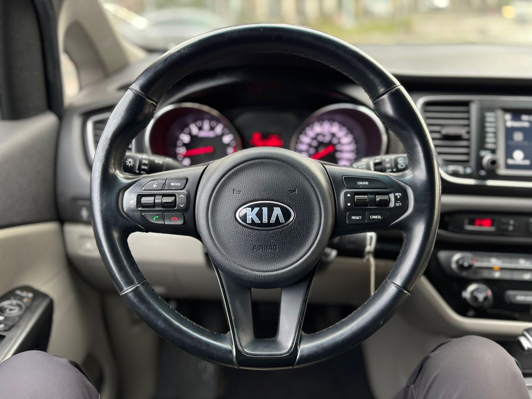 /canwestautoinc/2017-Kia-Sedona-6078592716751325.jpg