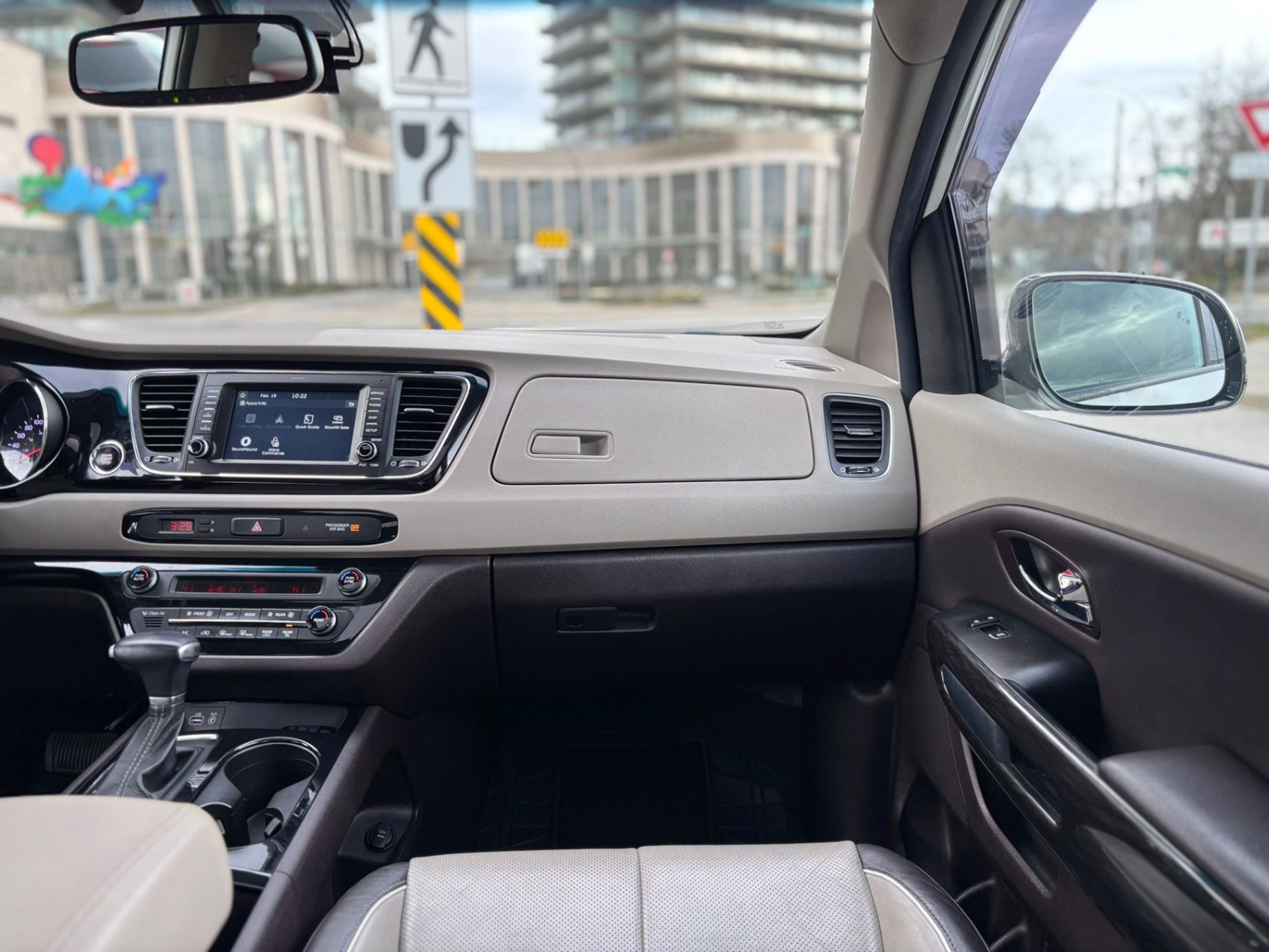 /canwestautoinc/2017-Kia-Sedona-8088825633123105.jpg
